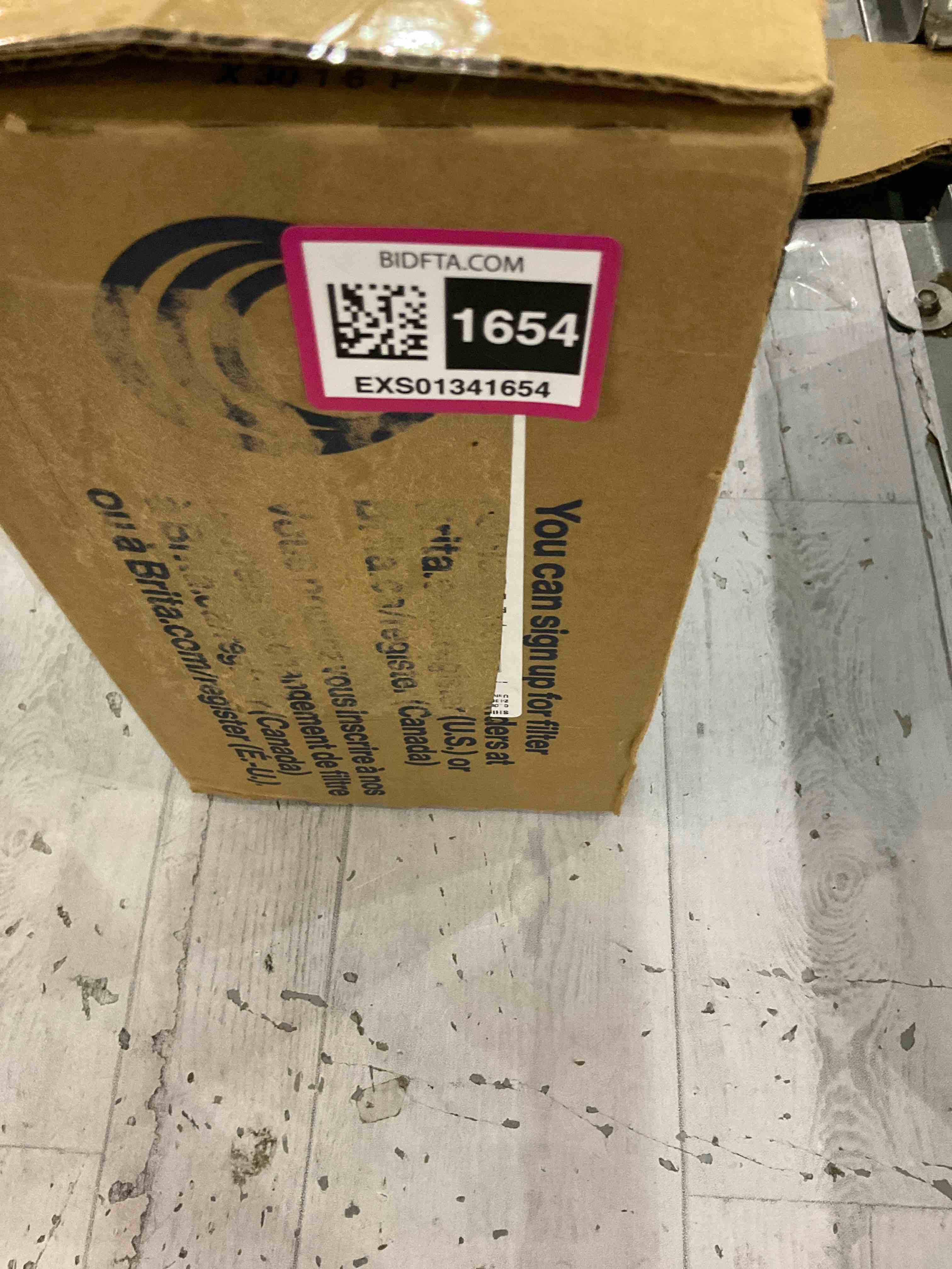 https://s3.amazonaws.com/lotting-images-prod/BargainHunt/EXS01341654_1711456407646.jpeg