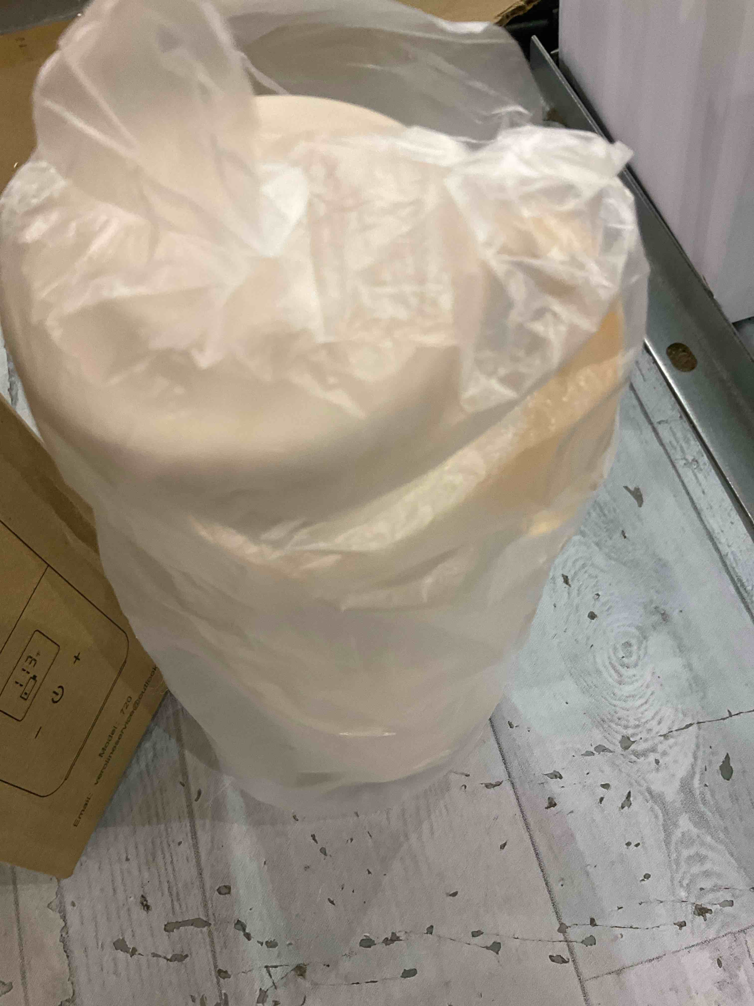 Veroline Portable Bottle Warmer for Travel, 10 Oz Baby Botle Warmer with Adjustable Temperature & Keep Warm for Formula, Breastmilk, Cordless Milk Warmer, Rechargeable Water Warmer for Outdoor, Beige