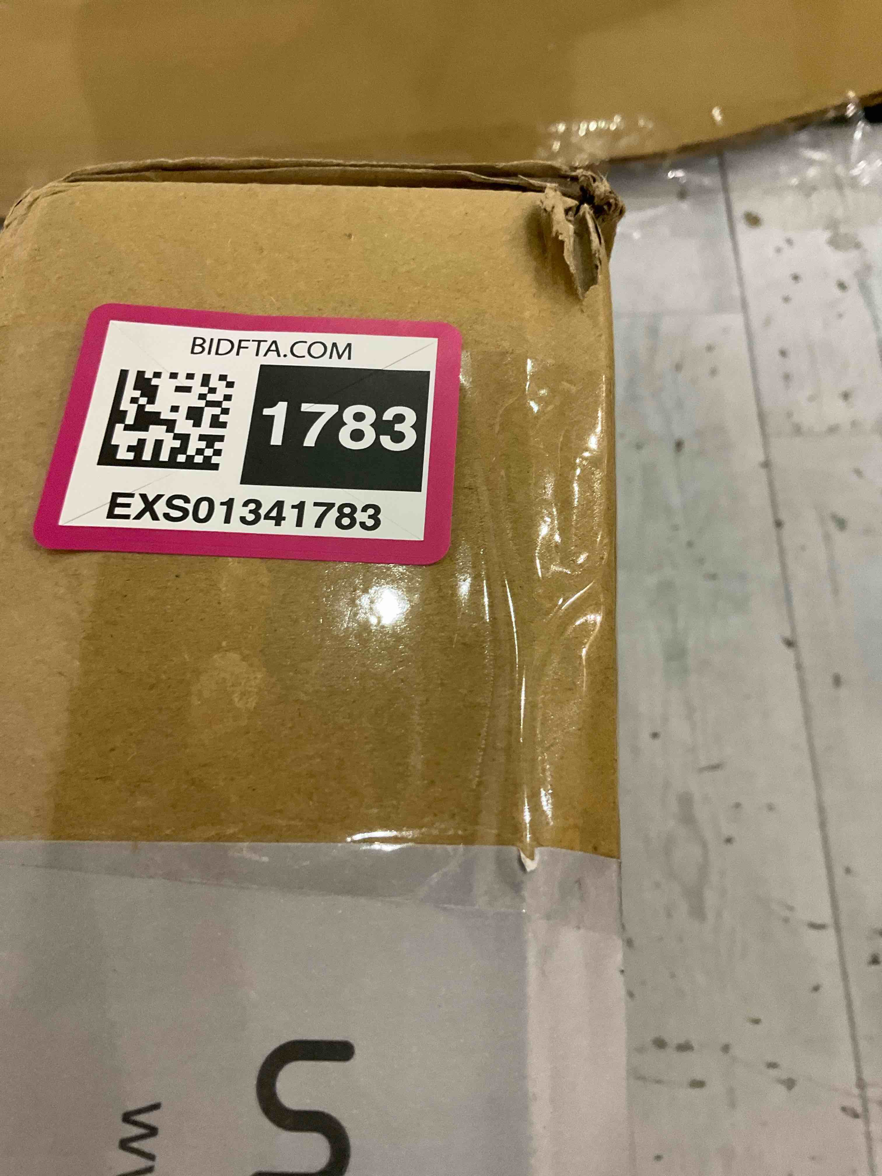 https://s3.amazonaws.com/lotting-images-prod/BargainHunt/EXS01341783_1711473961159.jpeg