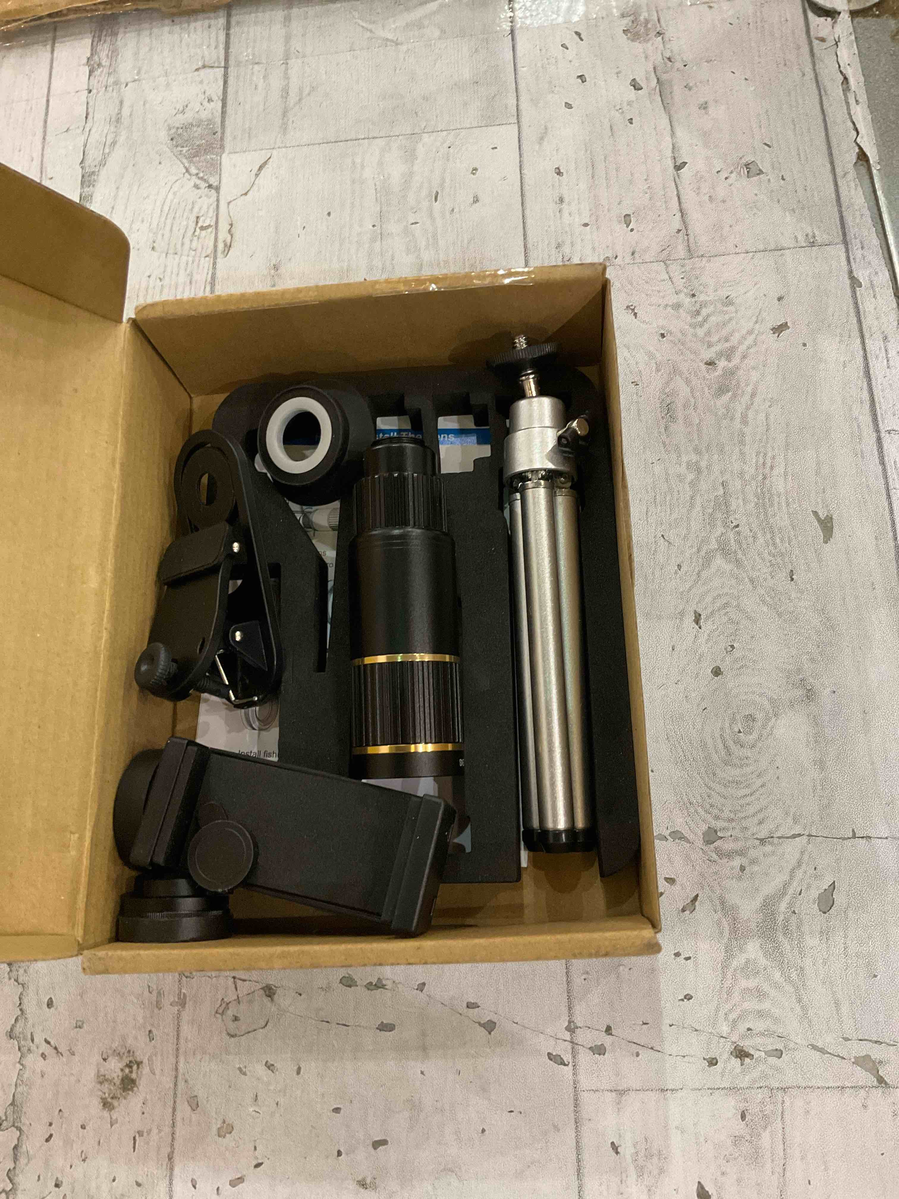 https://s3.amazonaws.com/lotting-images-prod/BargainHunt/EXS01341904_1711548496483.jpeg