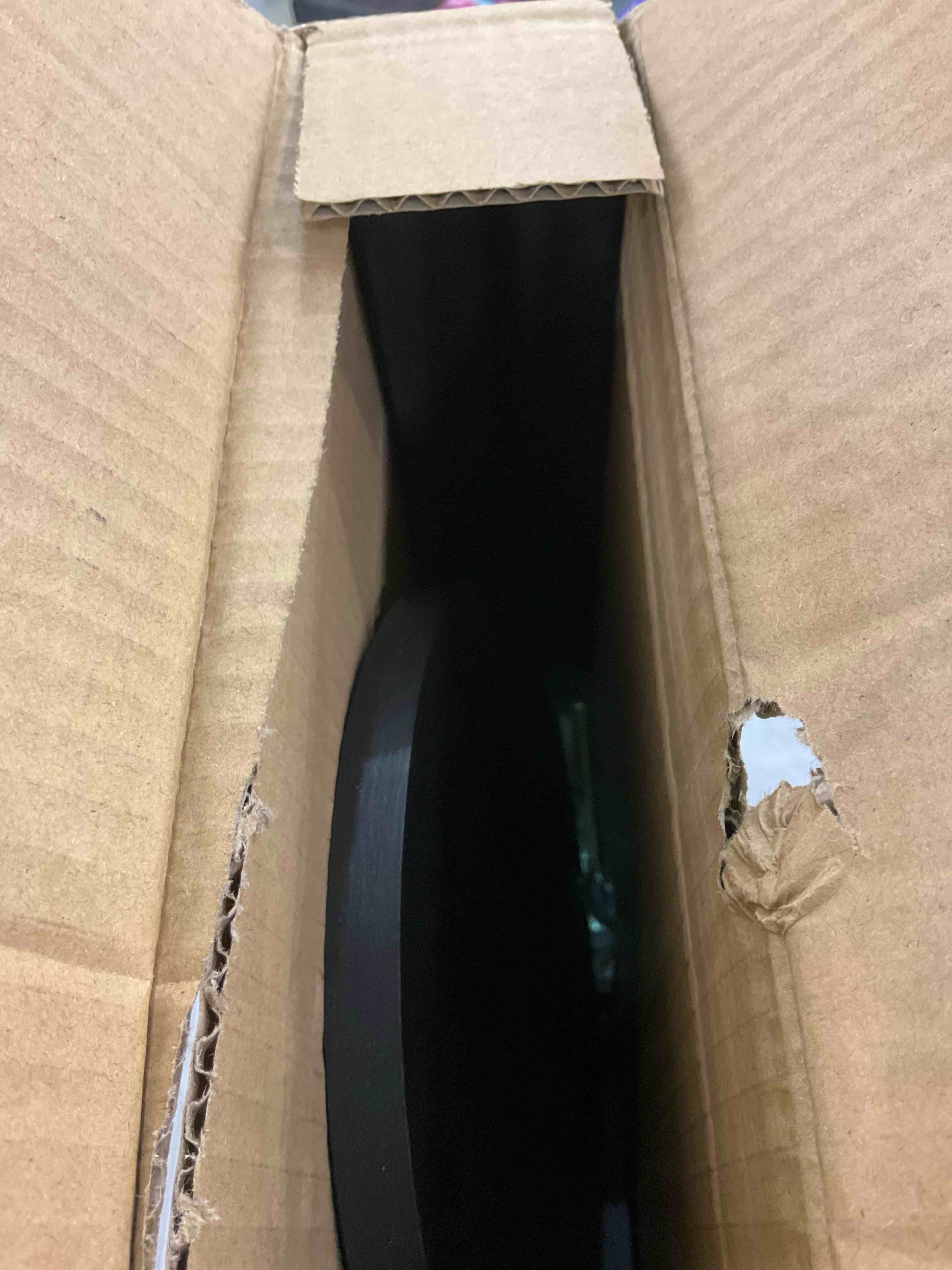 https://s3.amazonaws.com/lotting-images-prod/BargainHunt/EXS01341975_1711625810004.jpeg