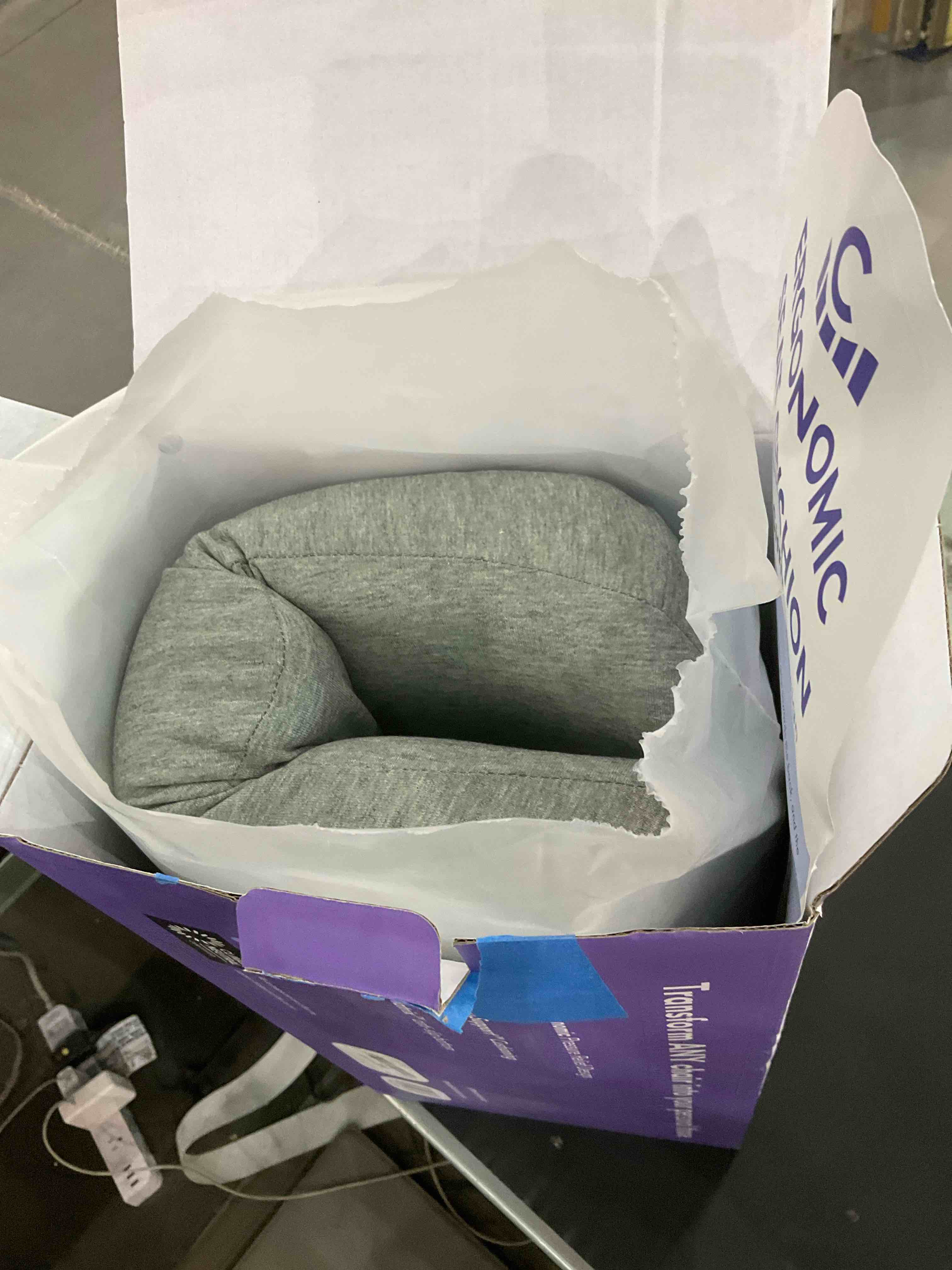 https://s3.amazonaws.com/lotting-images-prod/BargainHunt/EXS01342031_1711538187530.jpeg