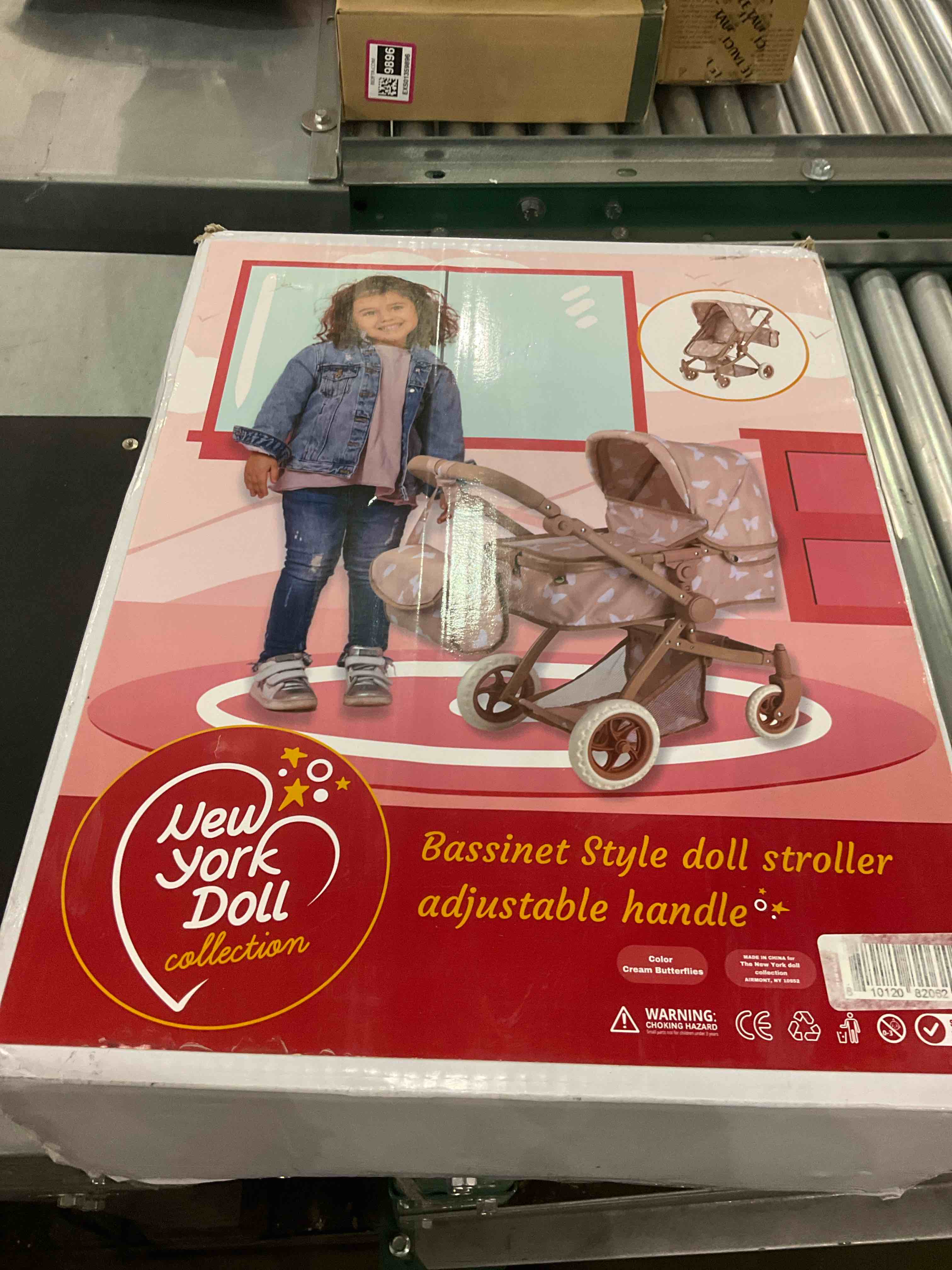 Bassinet Style doll stroller adjustable handle ®