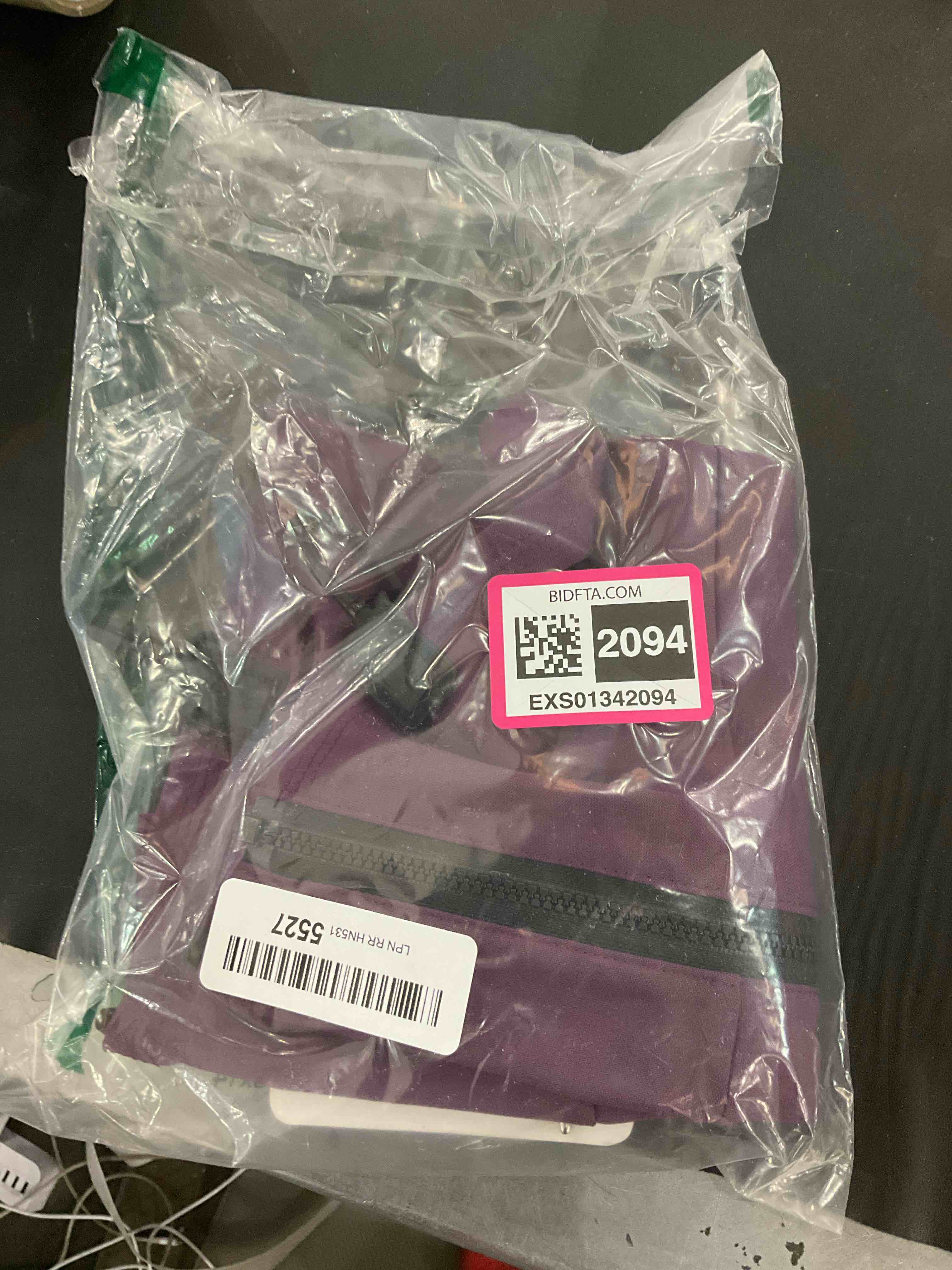 https://s3.amazonaws.com/lotting-images-prod/BargainHunt/EXS01342094_1711546908327.jpeg