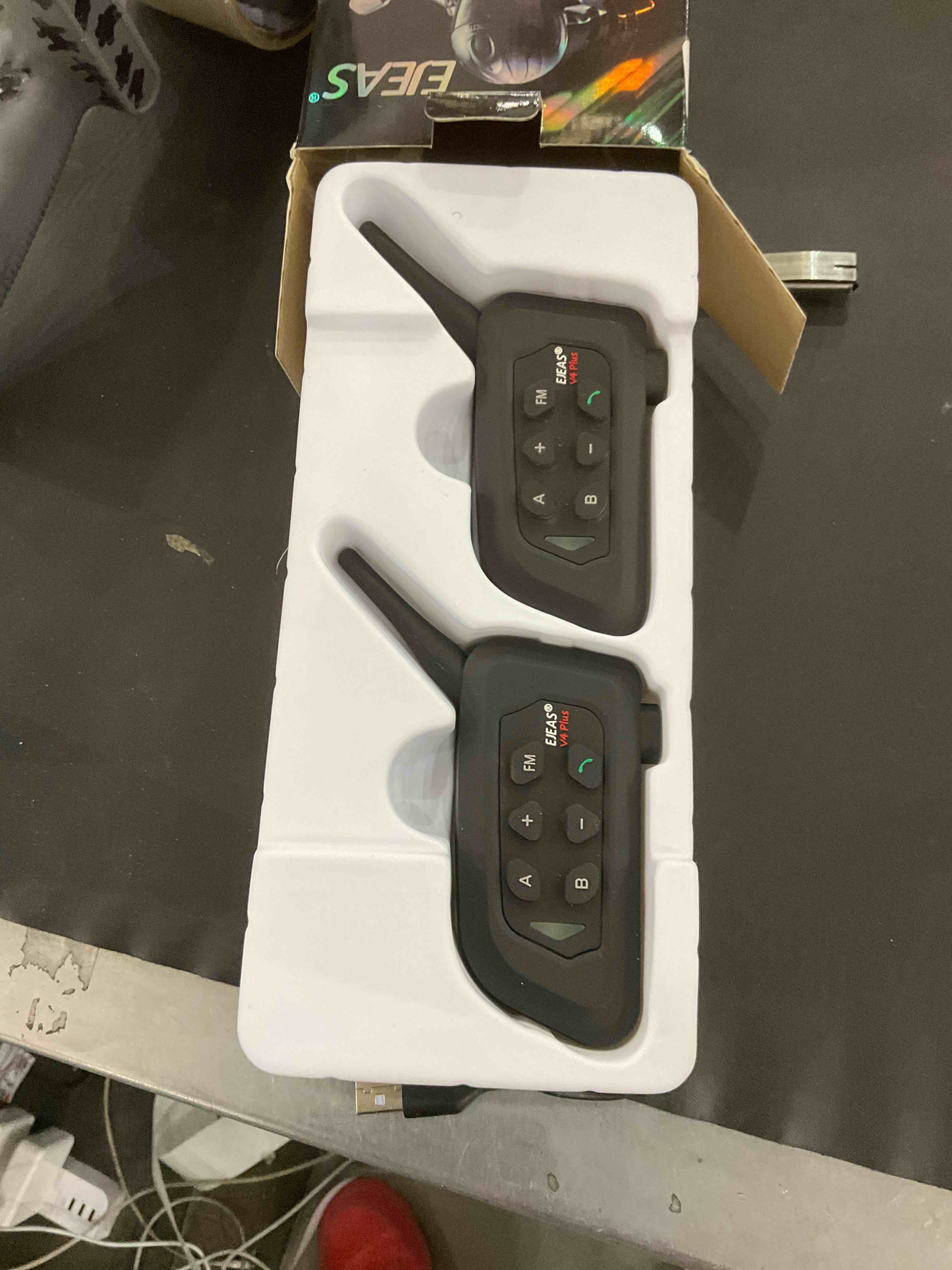 https://s3.amazonaws.com/lotting-images-prod/BargainHunt/EXS01342096_1711547085140.jpeg