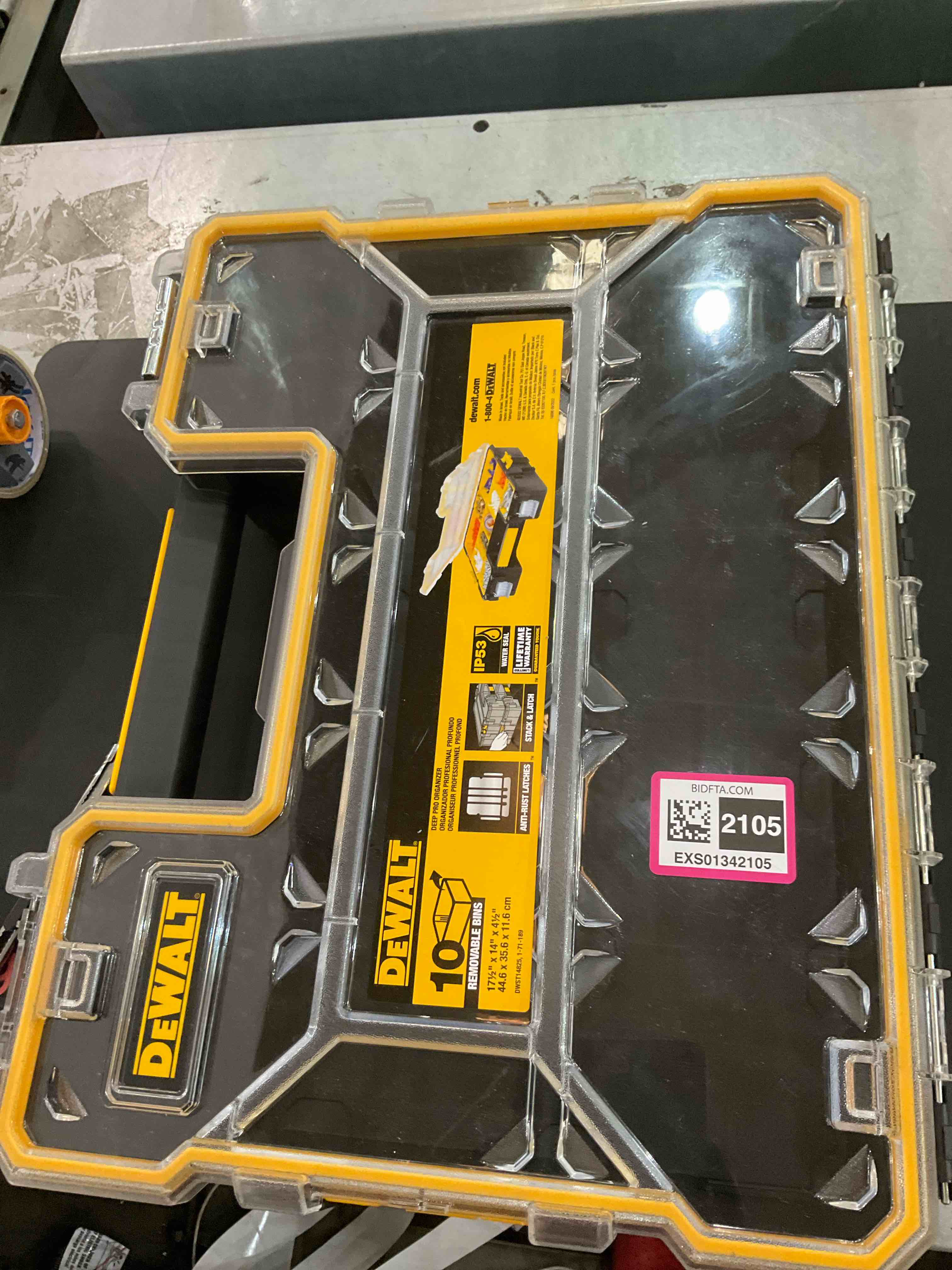 https://s3.amazonaws.com/lotting-images-prod/BargainHunt/EXS01342105_1711548525329.jpeg
