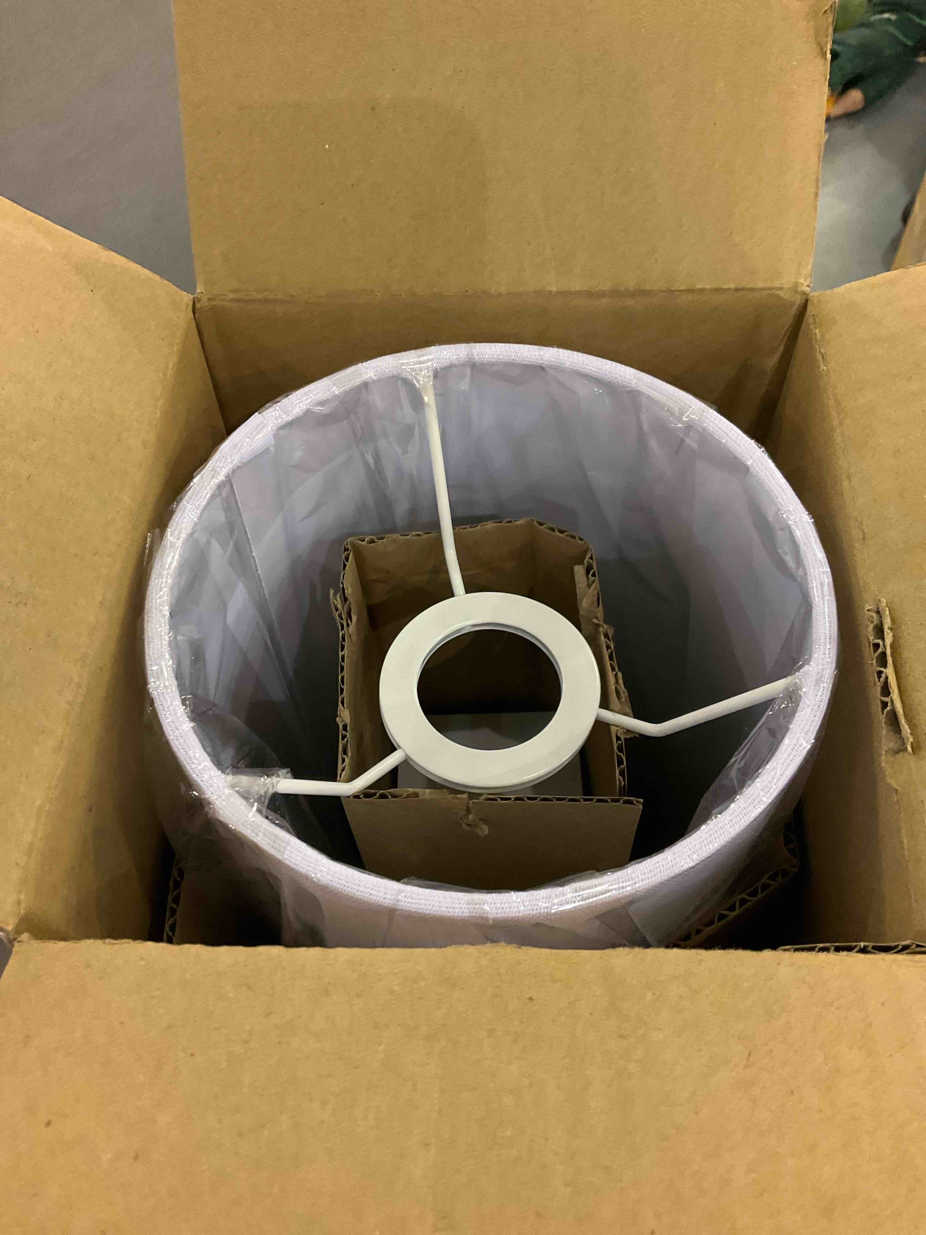 https://s3.amazonaws.com/lotting-images-prod/BargainHunt/EXS01342166_1711716353607.jpeg