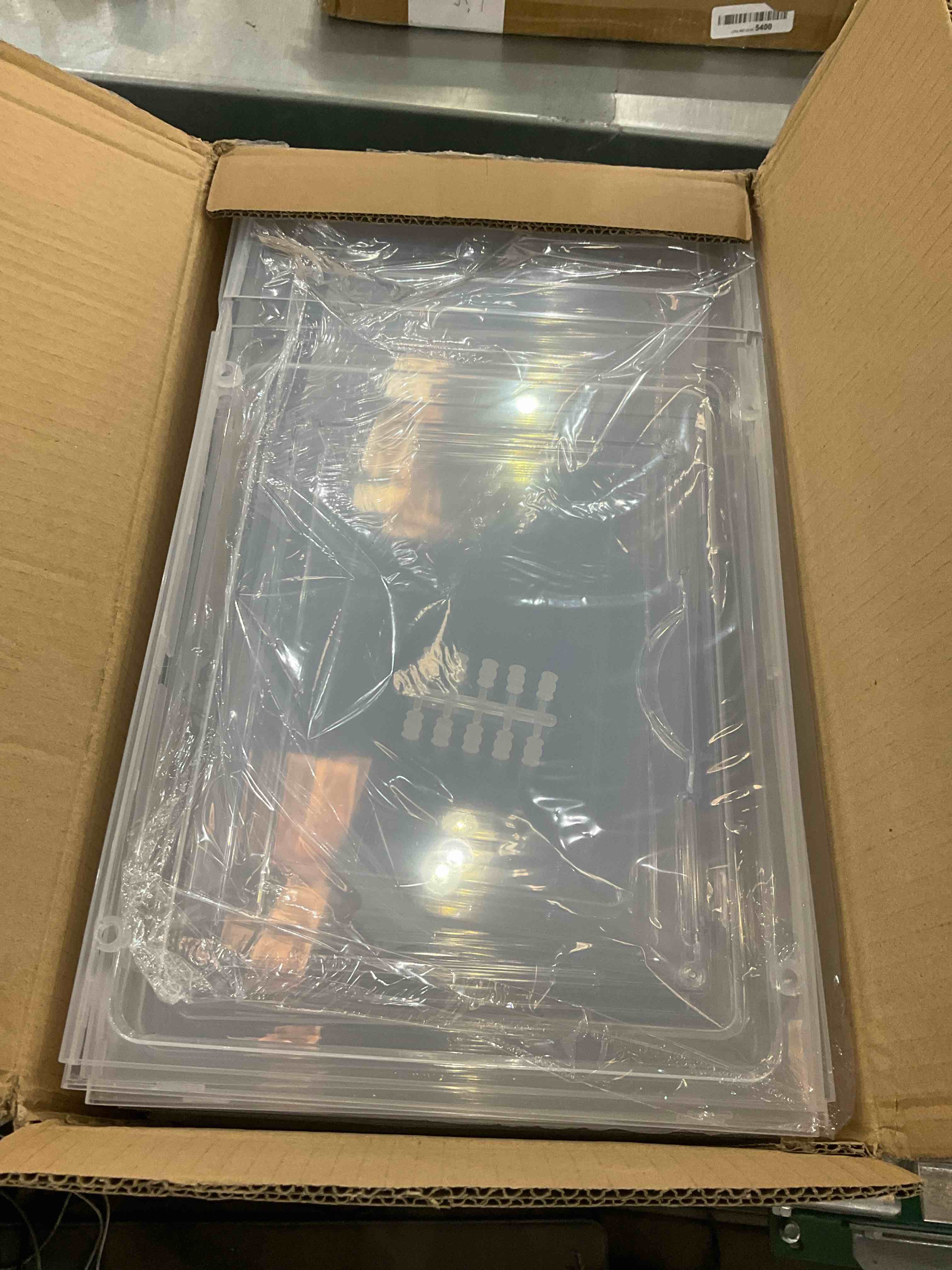 https://s3.amazonaws.com/lotting-images-prod/BargainHunt/EXS01342259_1712330325200.jpeg