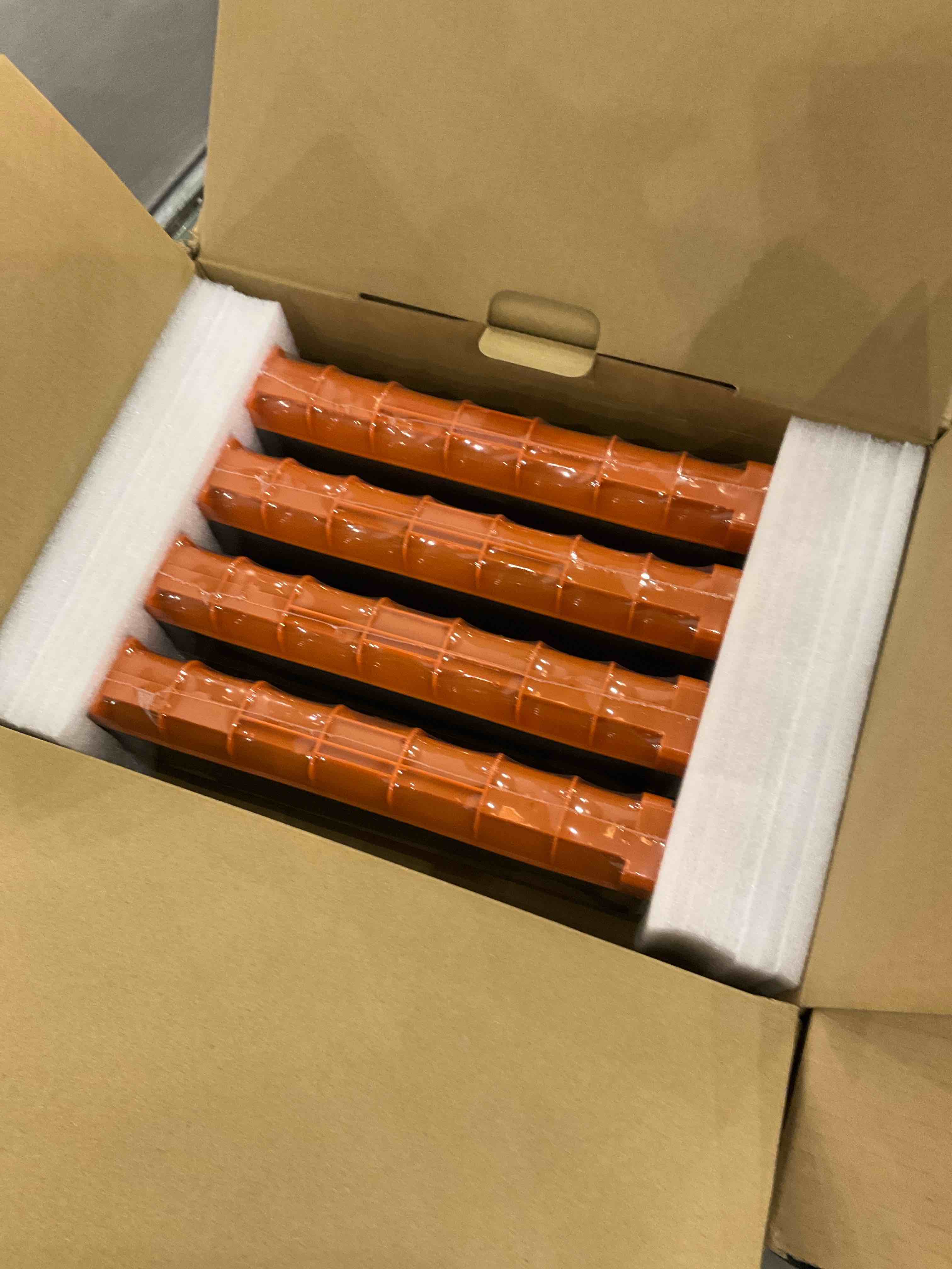 https://s3.amazonaws.com/lotting-images-prod/BargainHunt/EXS01342410_1712768950721.jpeg