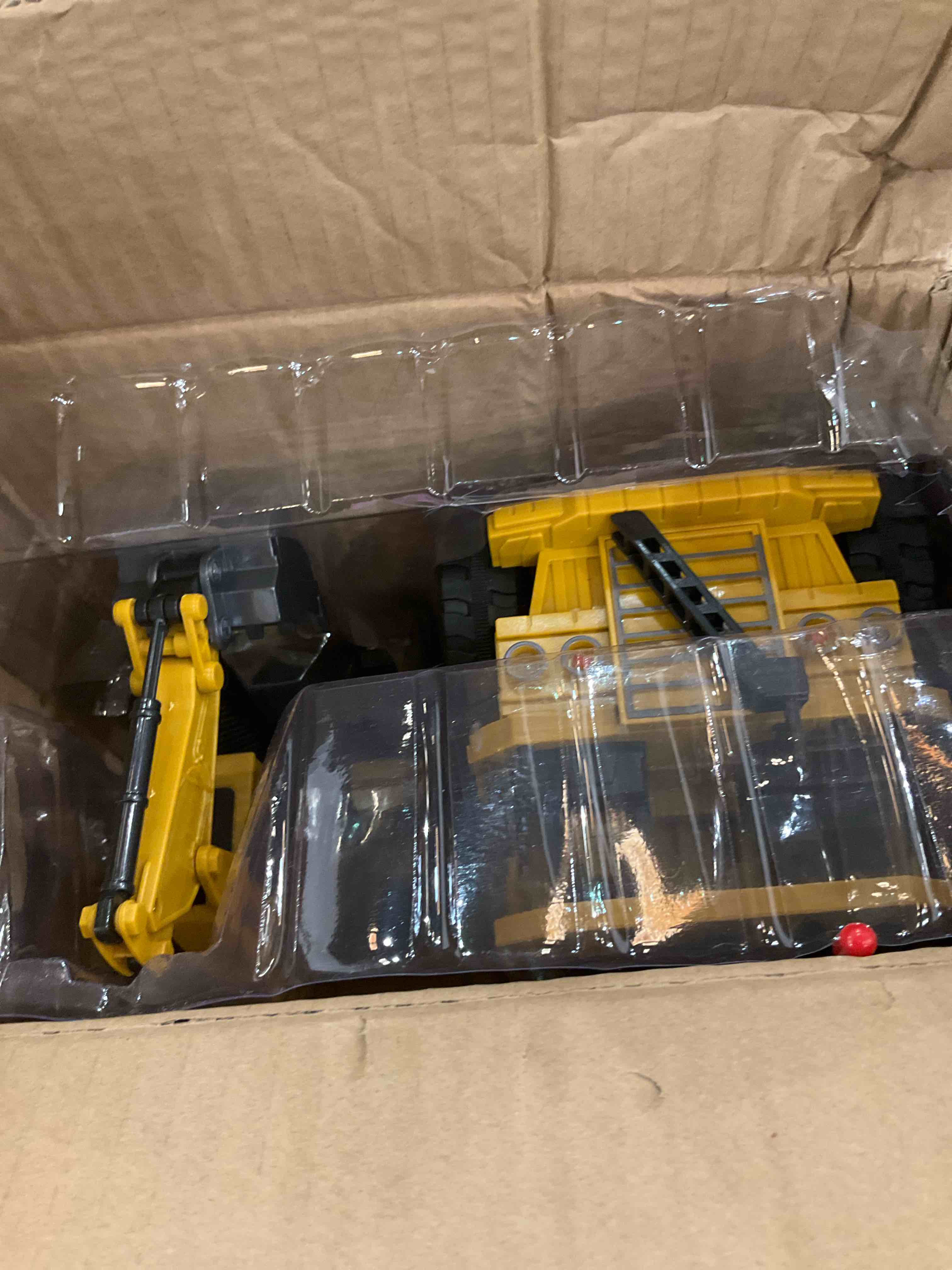 https://s3.amazonaws.com/lotting-images-prod/BargainHunt/EXS01342627_1710862983050.jpeg