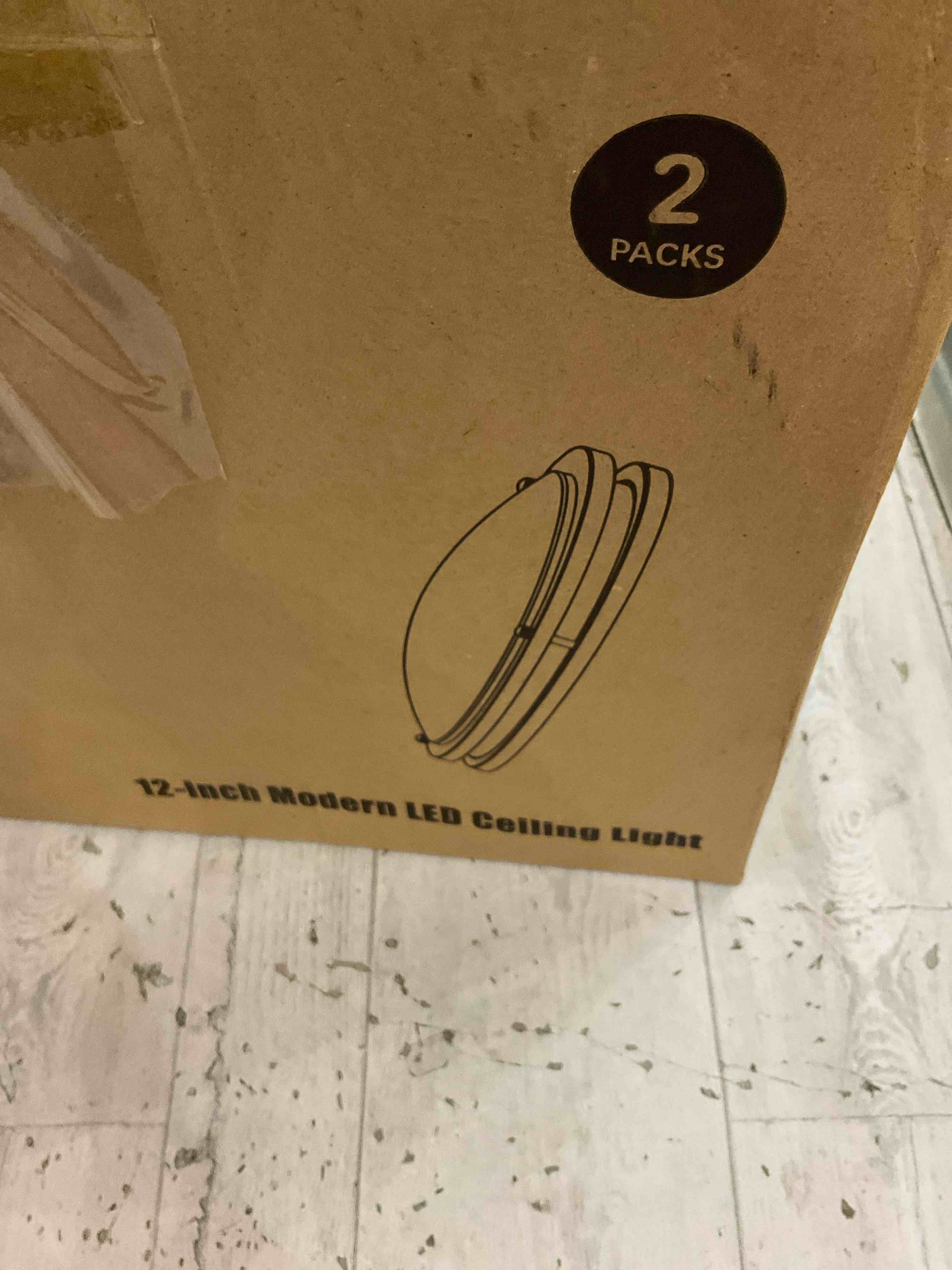 https://s3.amazonaws.com/lotting-images-prod/BargainHunt/EXS01342661_1710874234959.jpeg