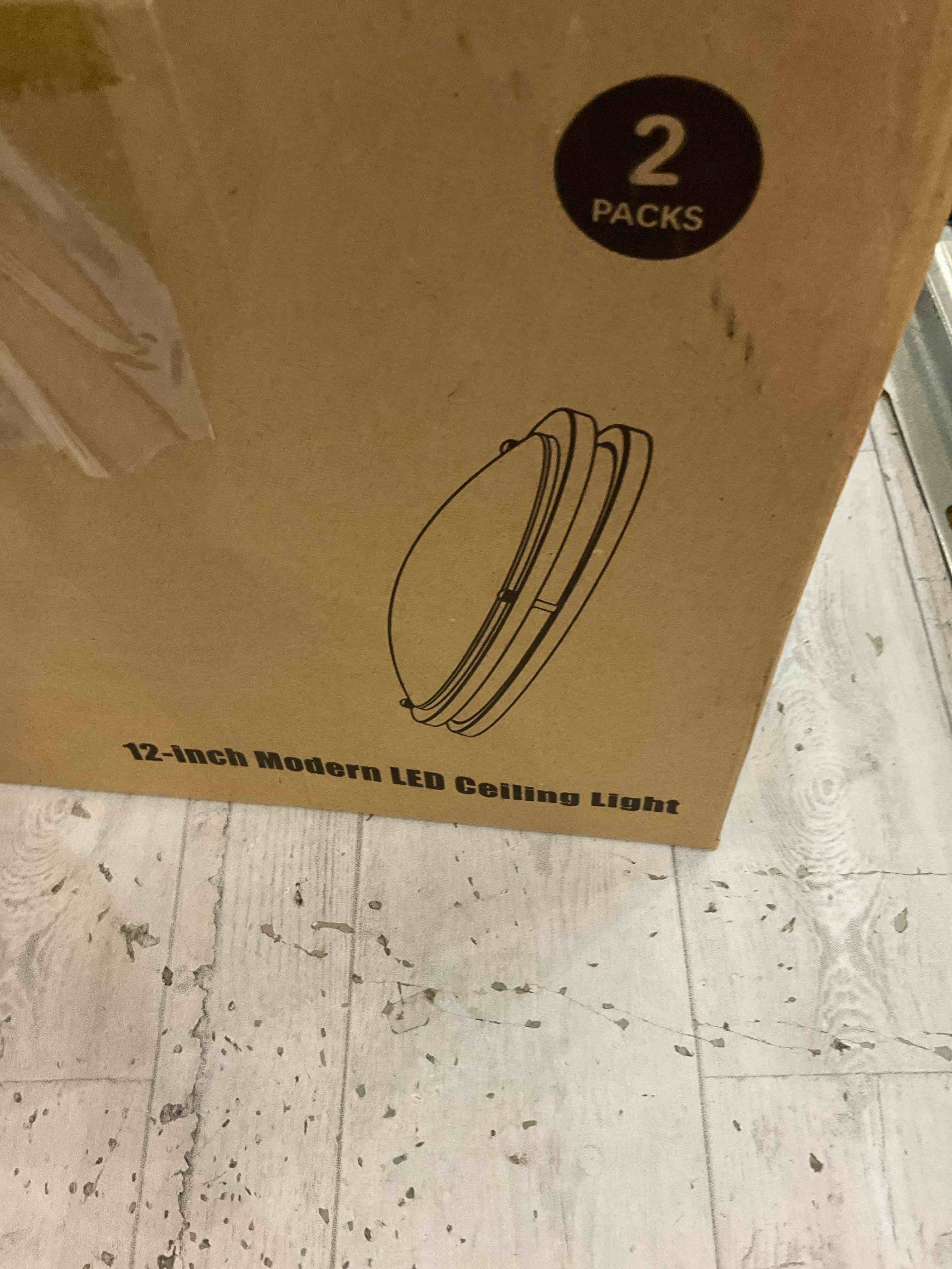https://s3.amazonaws.com/lotting-images-prod/BargainHunt/EXS01342661_1710874236067.jpeg