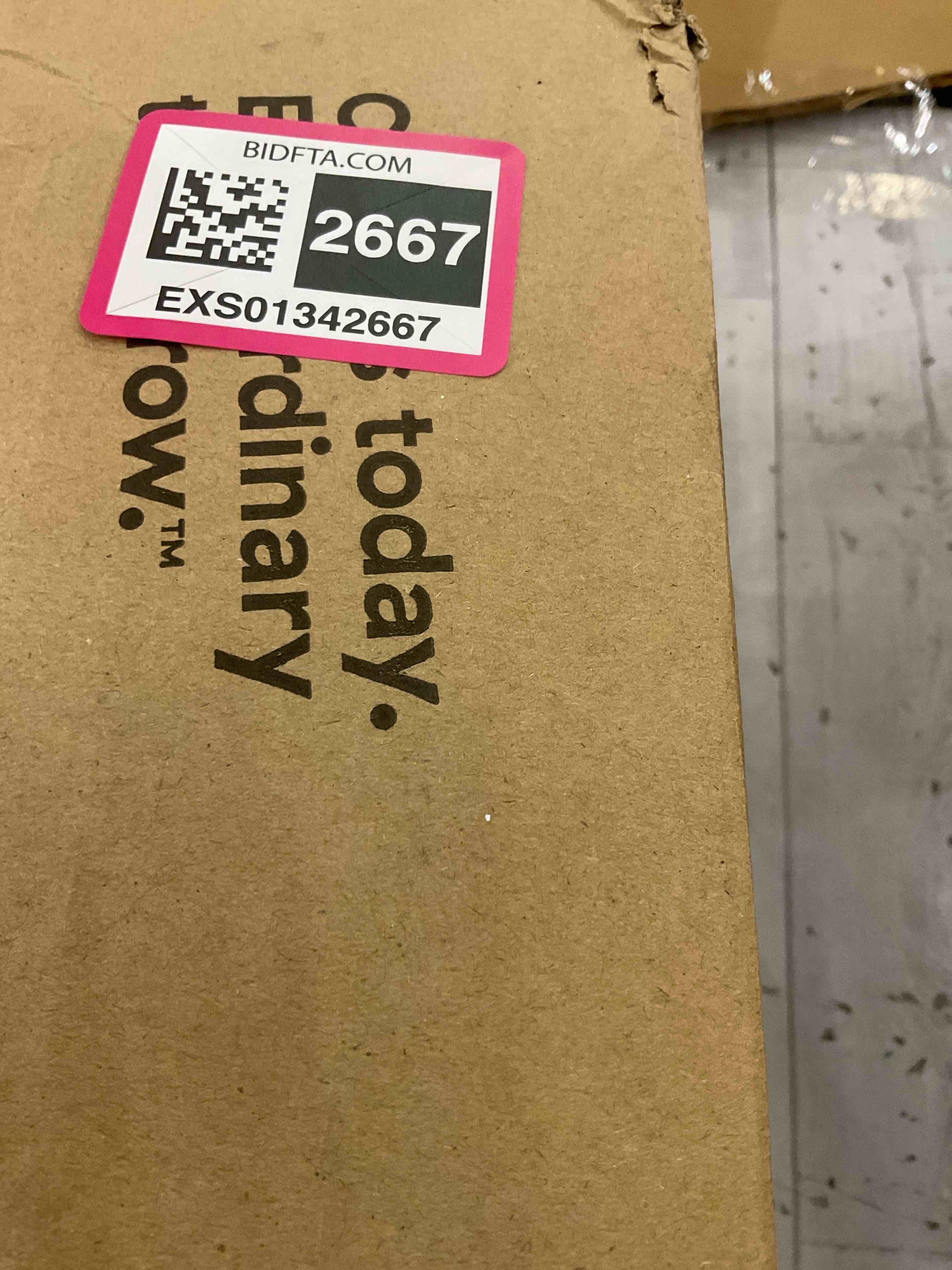 https://s3.amazonaws.com/lotting-images-prod/BargainHunt/EXS01342667_1710874944731.jpeg