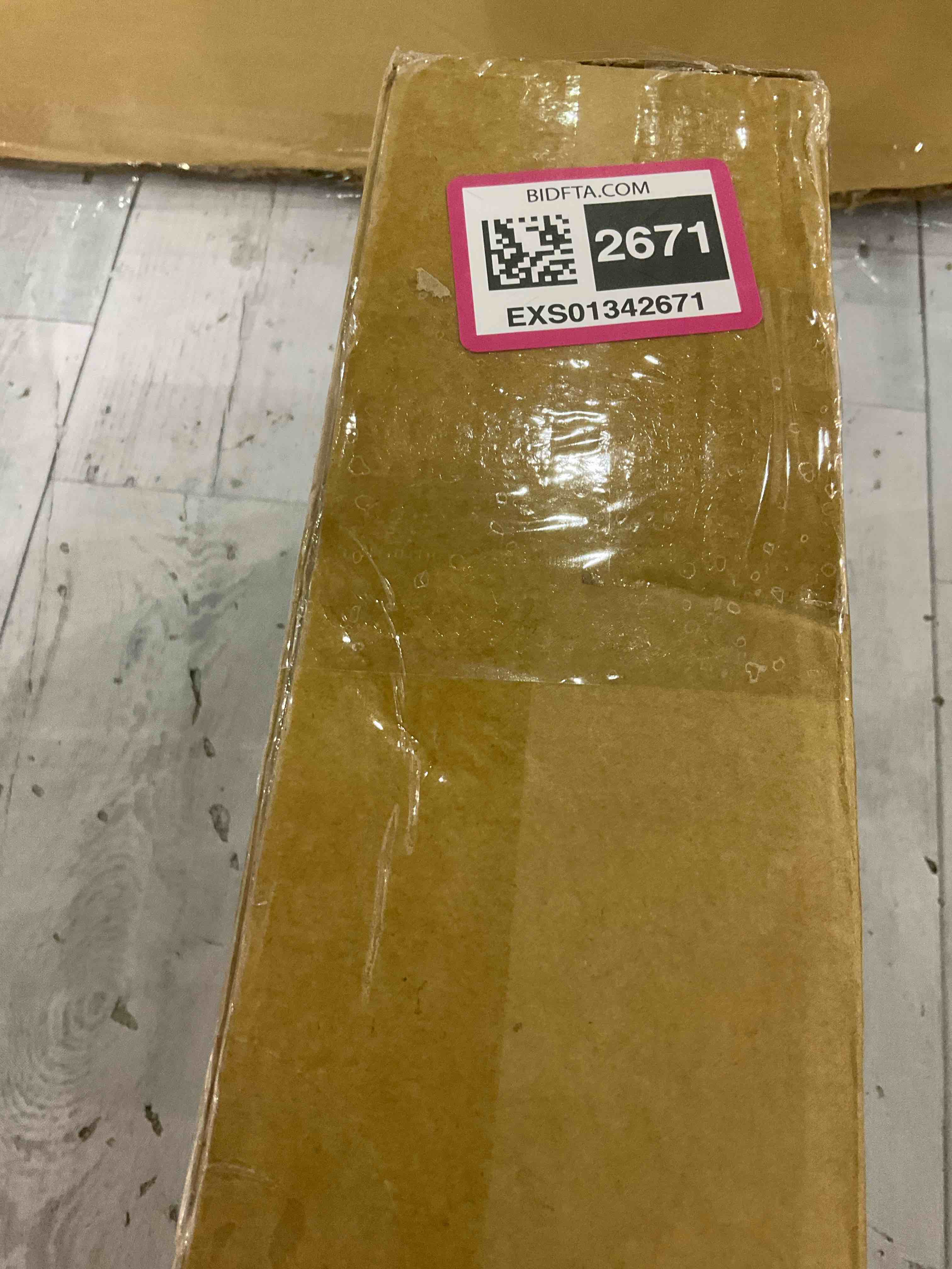 https://s3.amazonaws.com/lotting-images-prod/BargainHunt/EXS01342671_1710932947935.jpeg