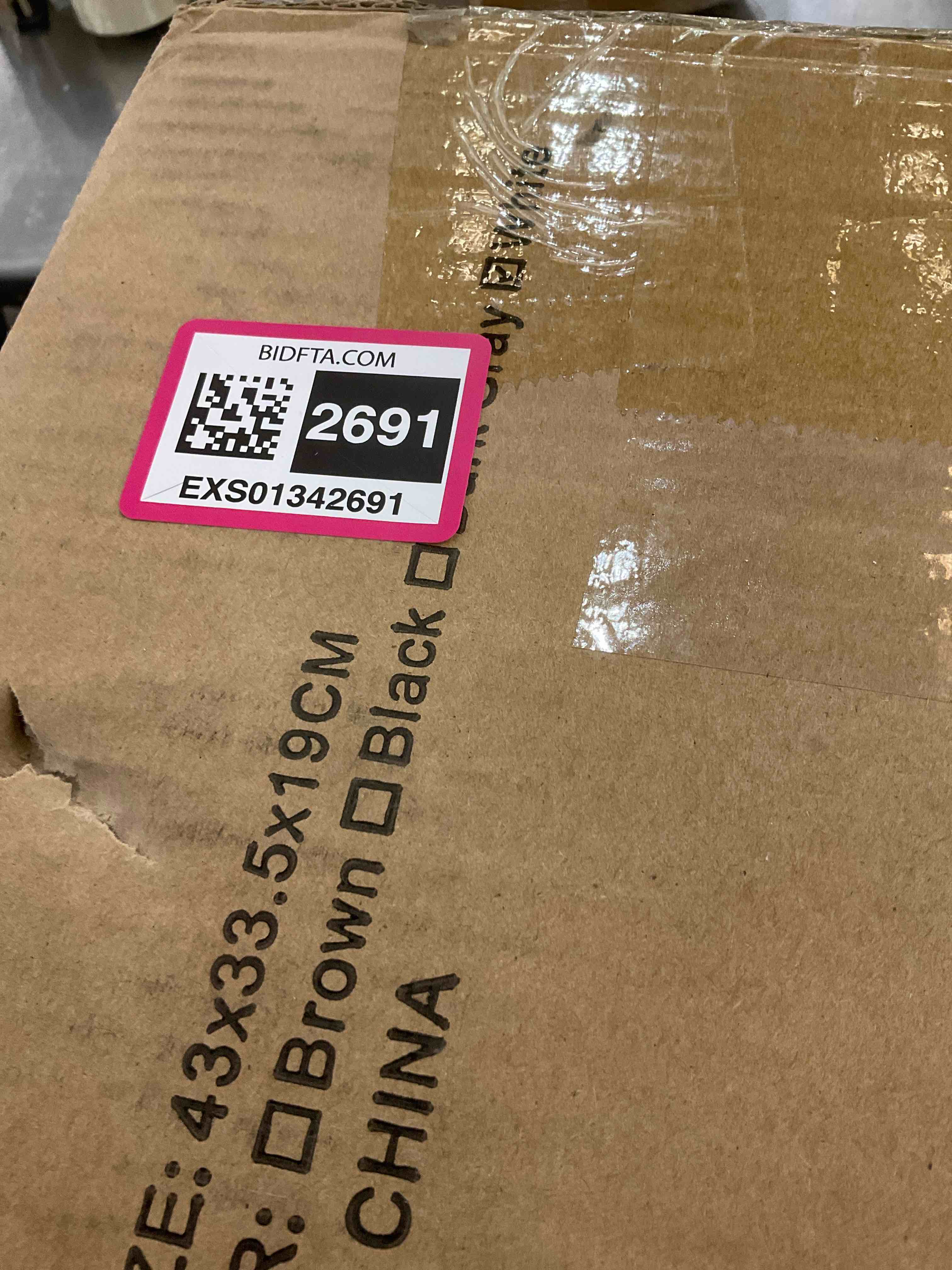 https://s3.amazonaws.com/lotting-images-prod/BargainHunt/EXS01342691_1710955349684.jpeg