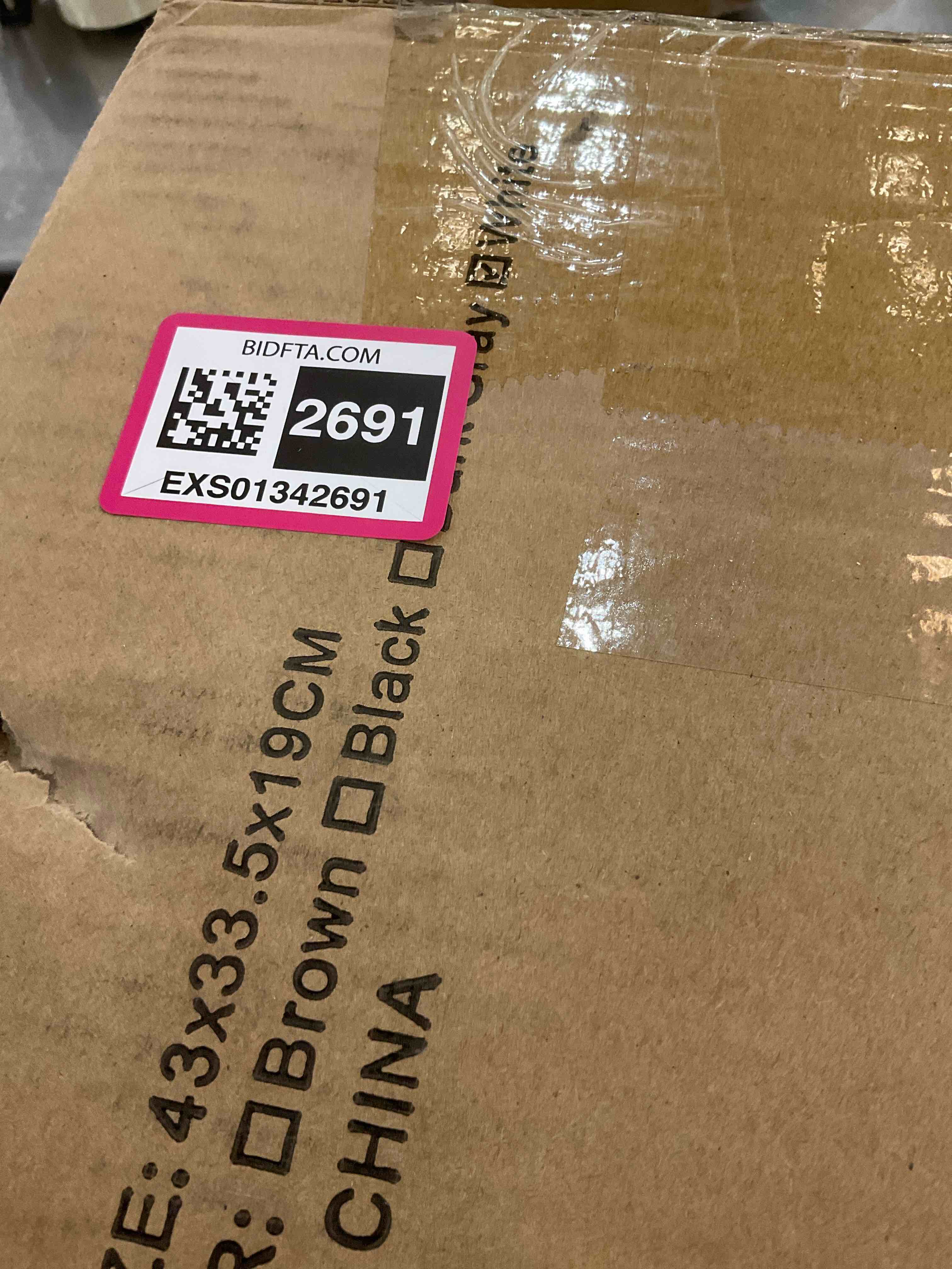 https://s3.amazonaws.com/lotting-images-prod/BargainHunt/EXS01342691_1710955350551.jpeg