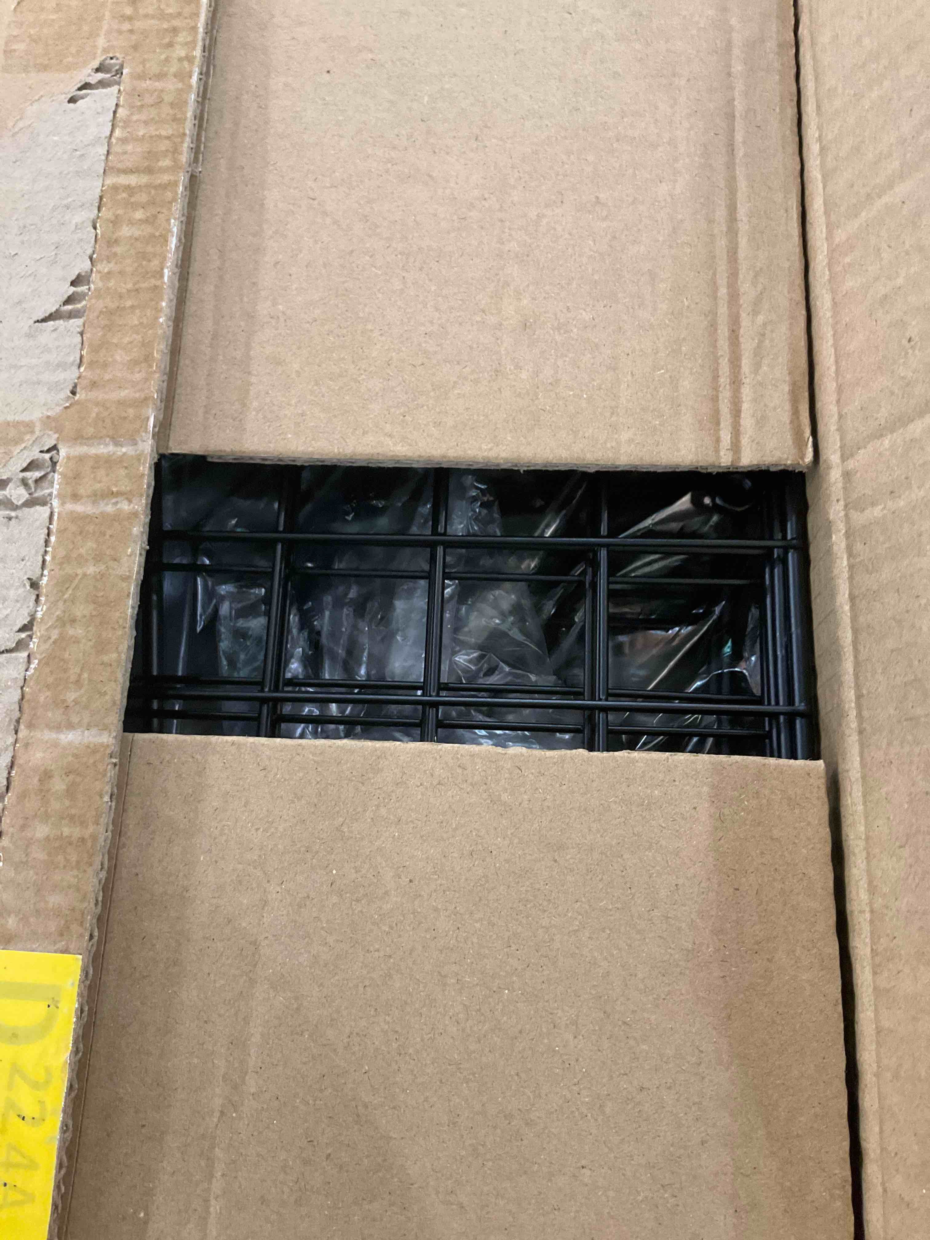 https://s3.amazonaws.com/lotting-images-prod/BargainHunt/EXS01342699_1710956619934.jpeg