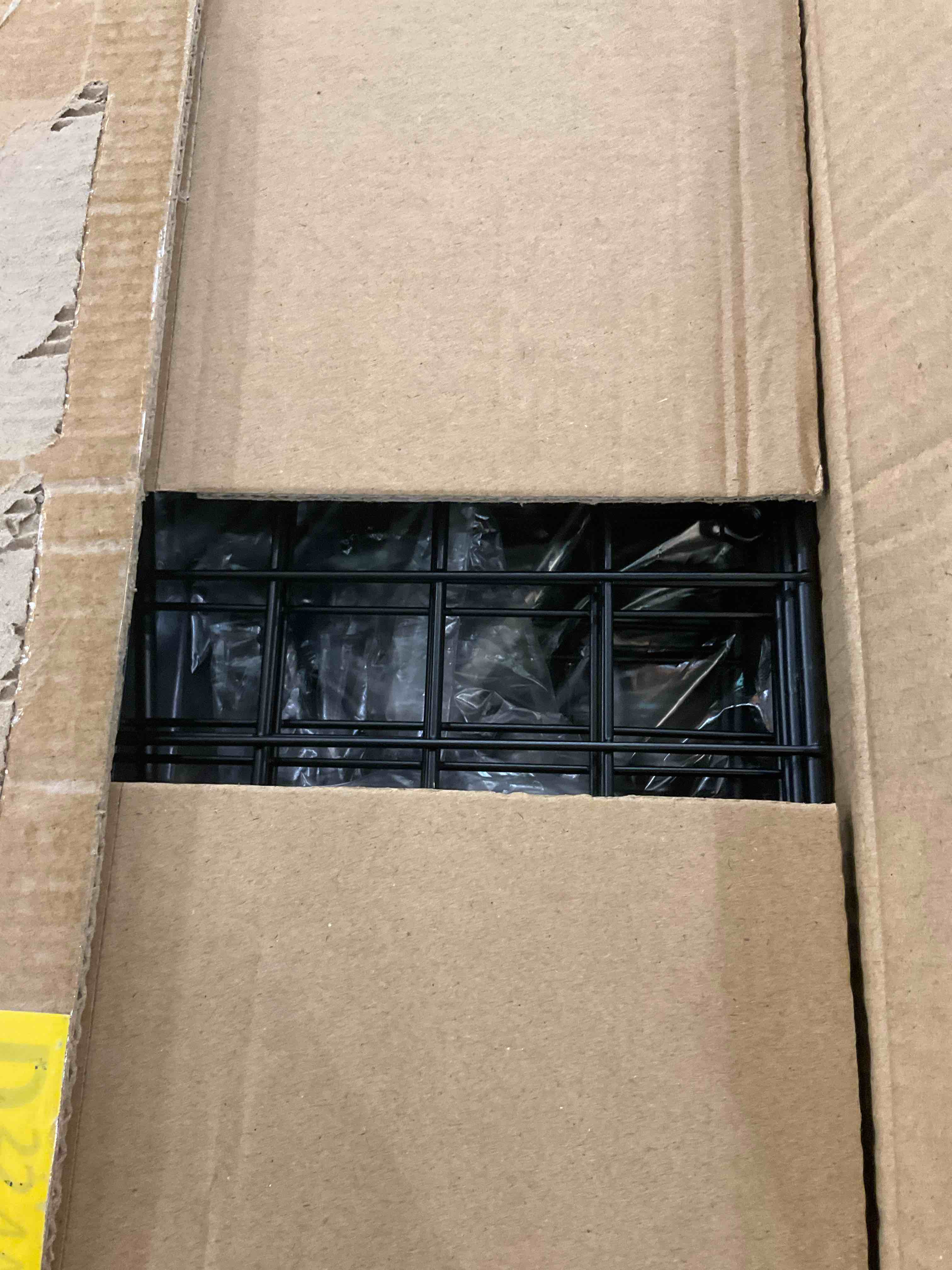 https://s3.amazonaws.com/lotting-images-prod/BargainHunt/EXS01342699_1710956620938.jpeg