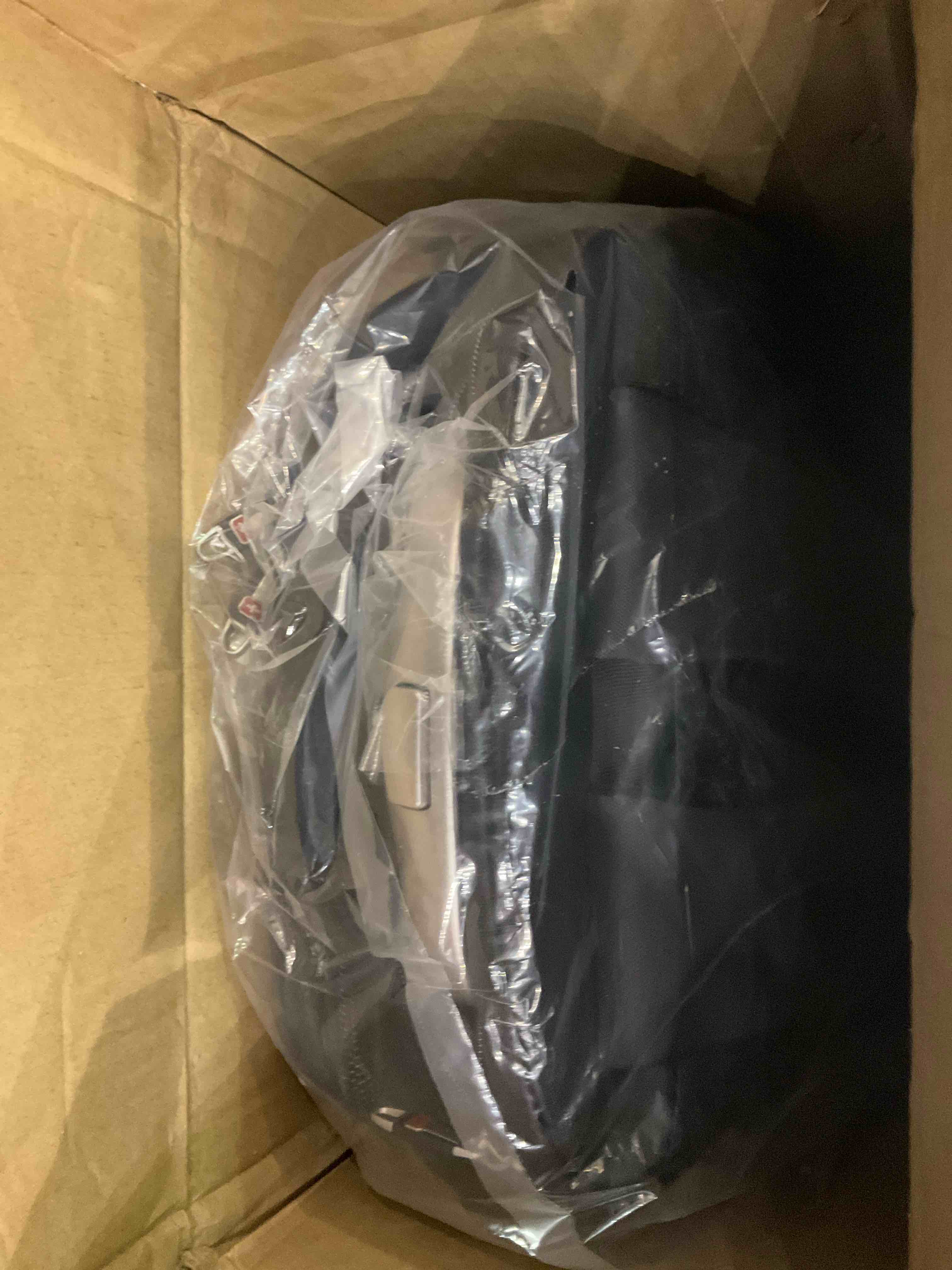 https://s3.amazonaws.com/lotting-images-prod/BargainHunt/EXS01343096_1709900347730.jpeg