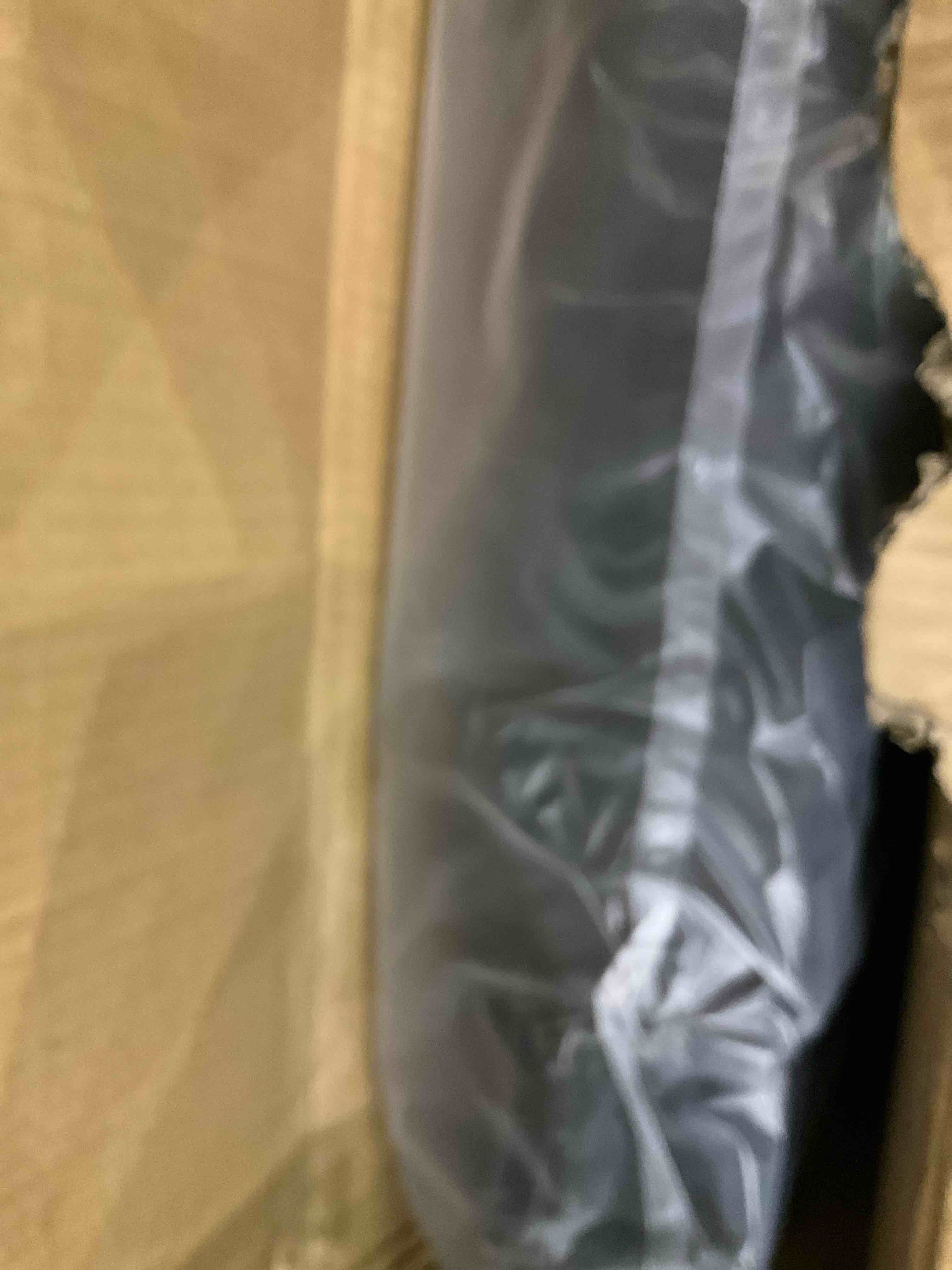 https://s3.amazonaws.com/lotting-images-prod/BargainHunt/EXS01343099_1709900923075.jpeg