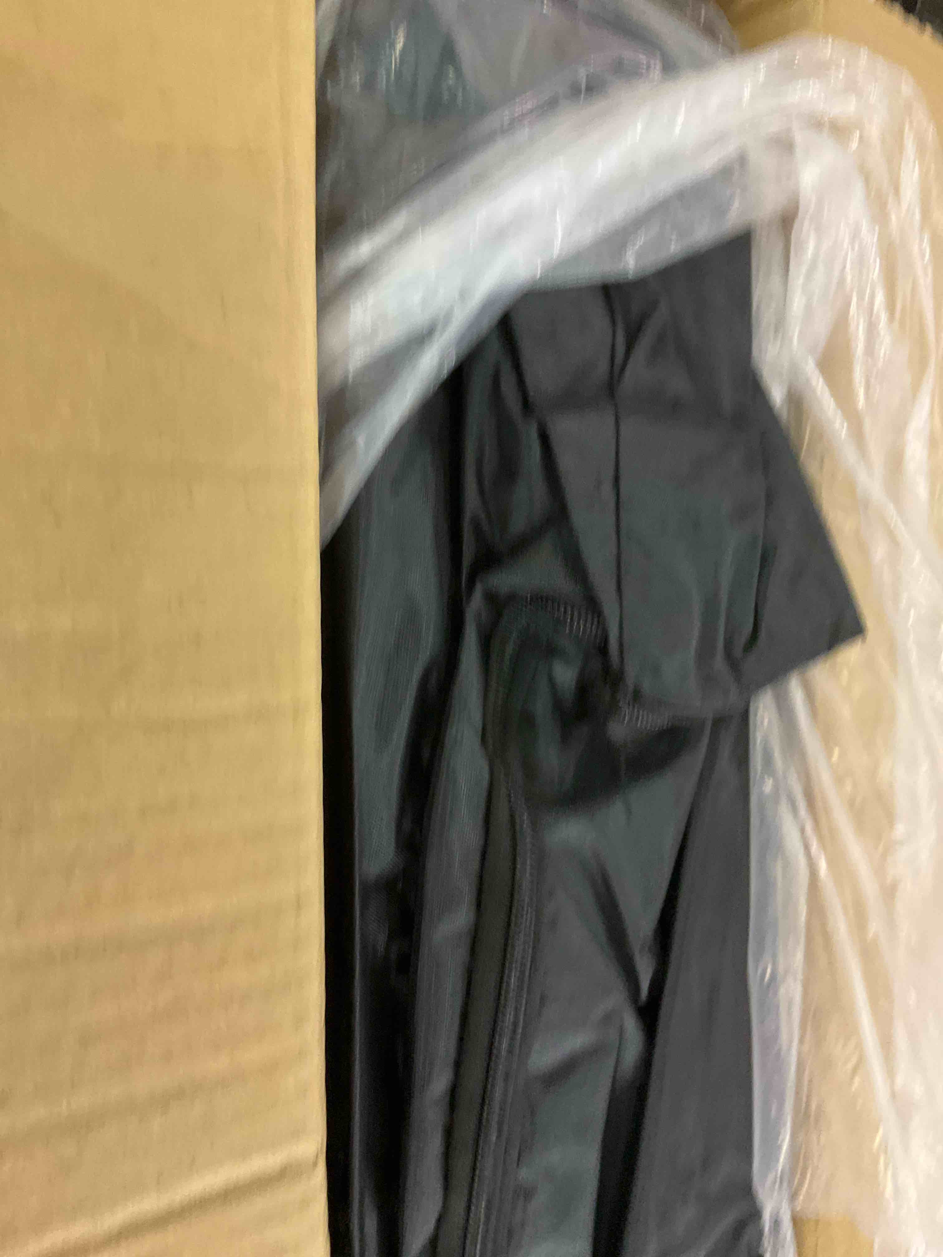 https://s3.amazonaws.com/lotting-images-prod/BargainHunt/EXS01343103_1709901992627.jpeg