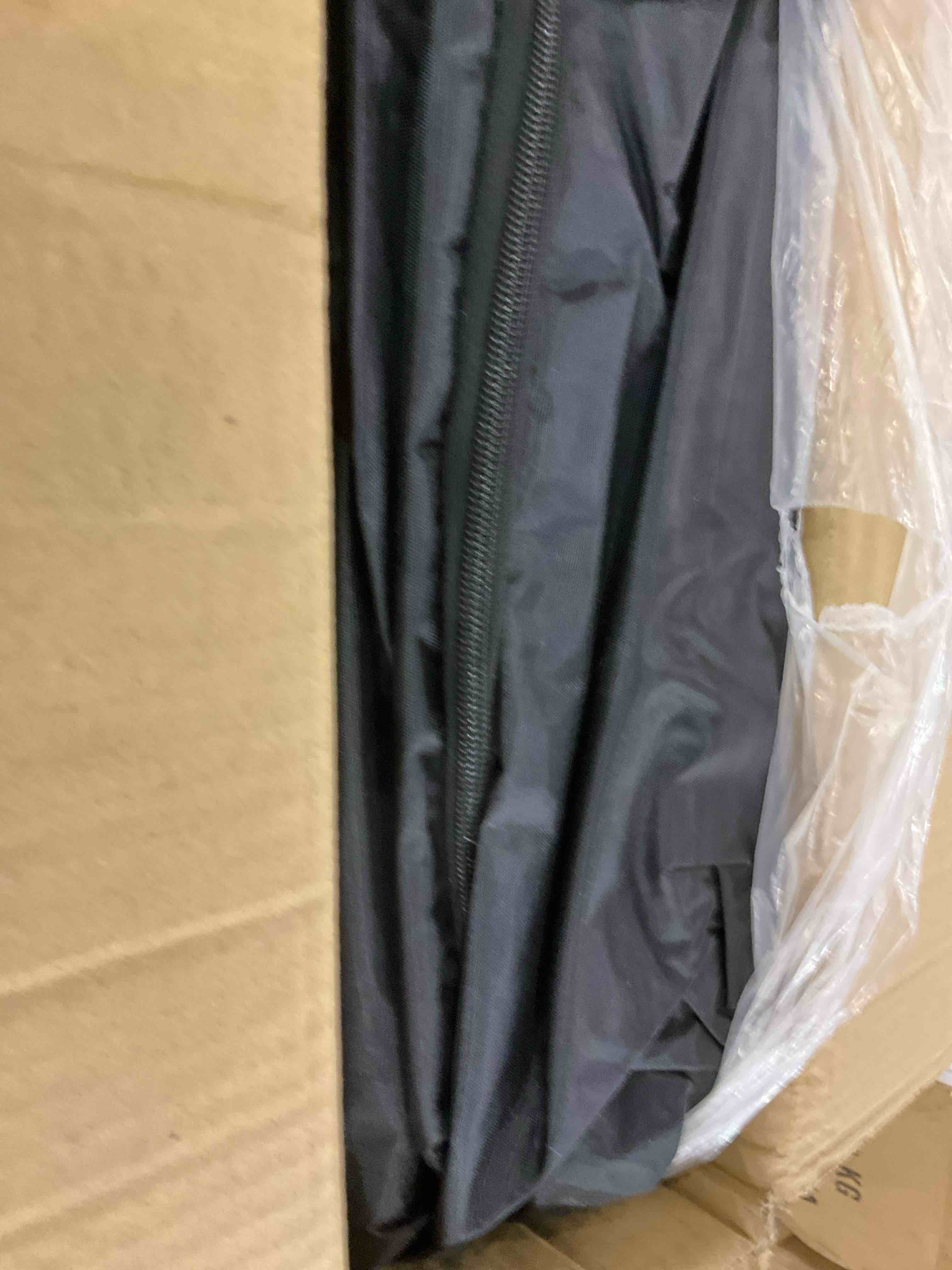 https://s3.amazonaws.com/lotting-images-prod/BargainHunt/EXS01343103_1709901994870.jpeg