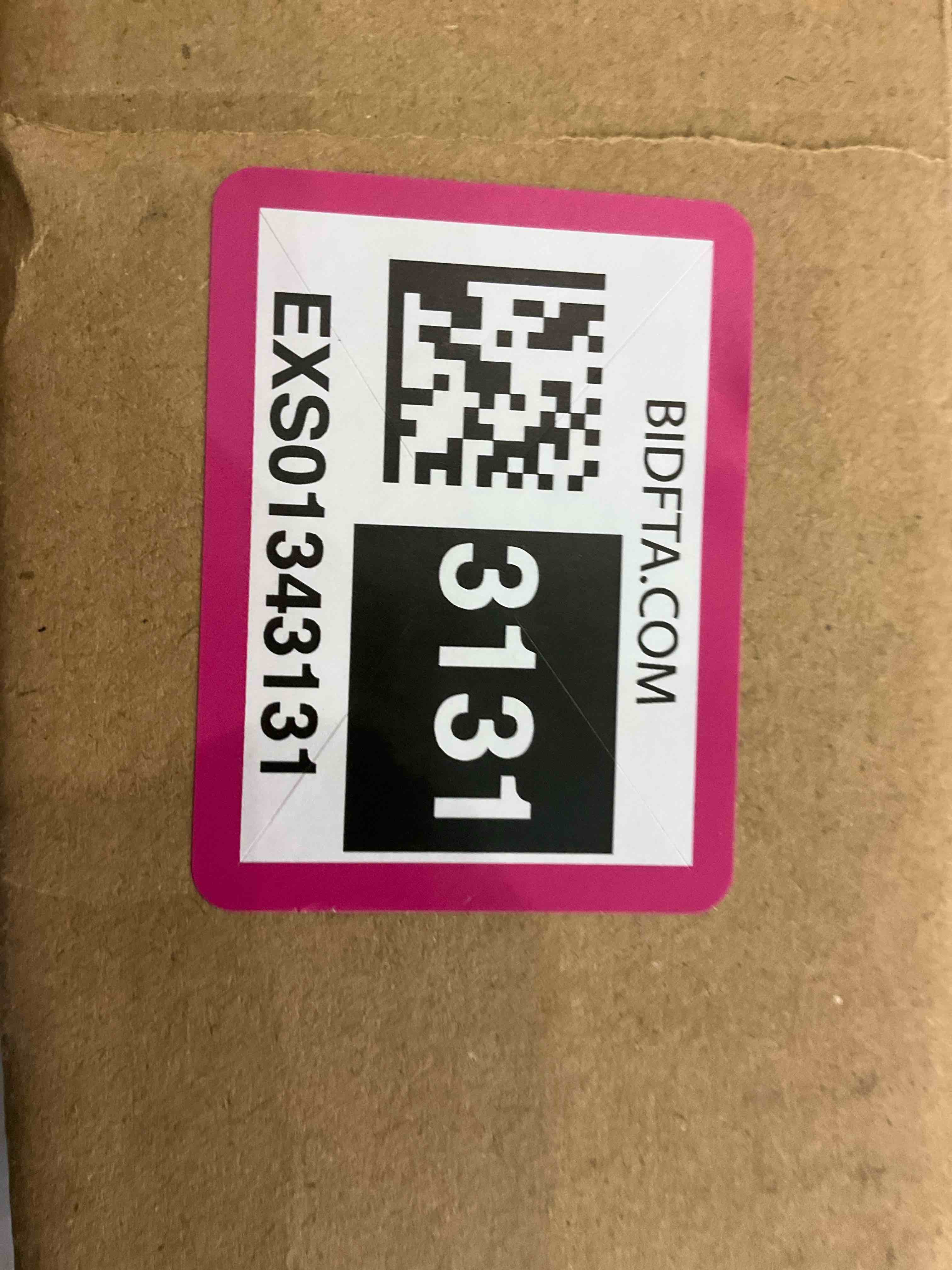 https://s3.amazonaws.com/lotting-images-prod/BargainHunt/EXS01343131_1709911102100.jpeg