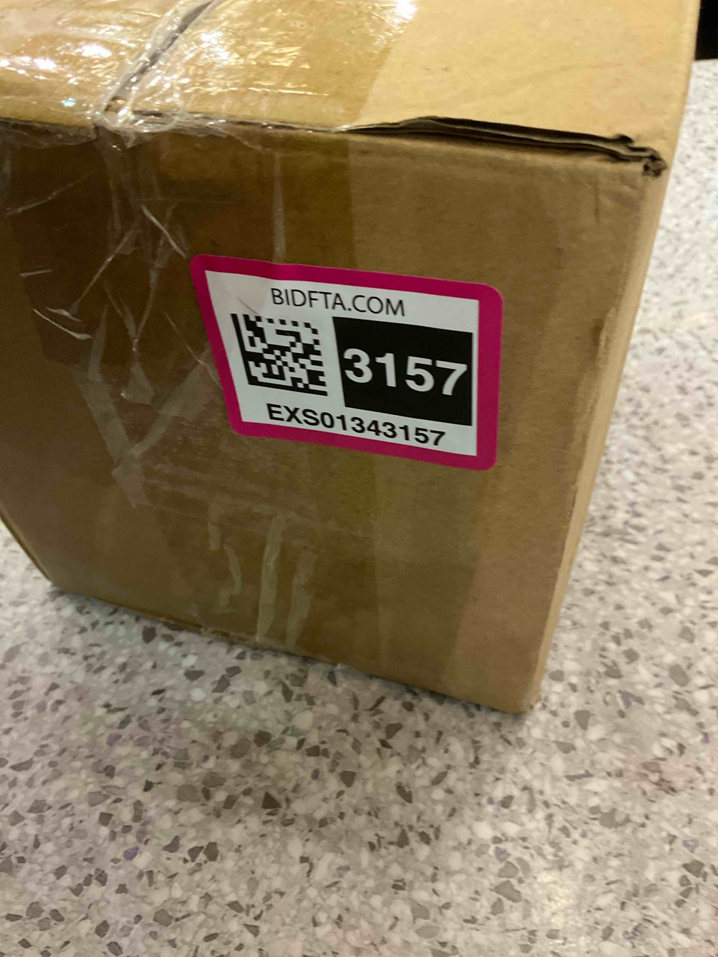 https://s3.amazonaws.com/lotting-images-prod/BargainHunt/EXS01343157_1709920341885.jpeg