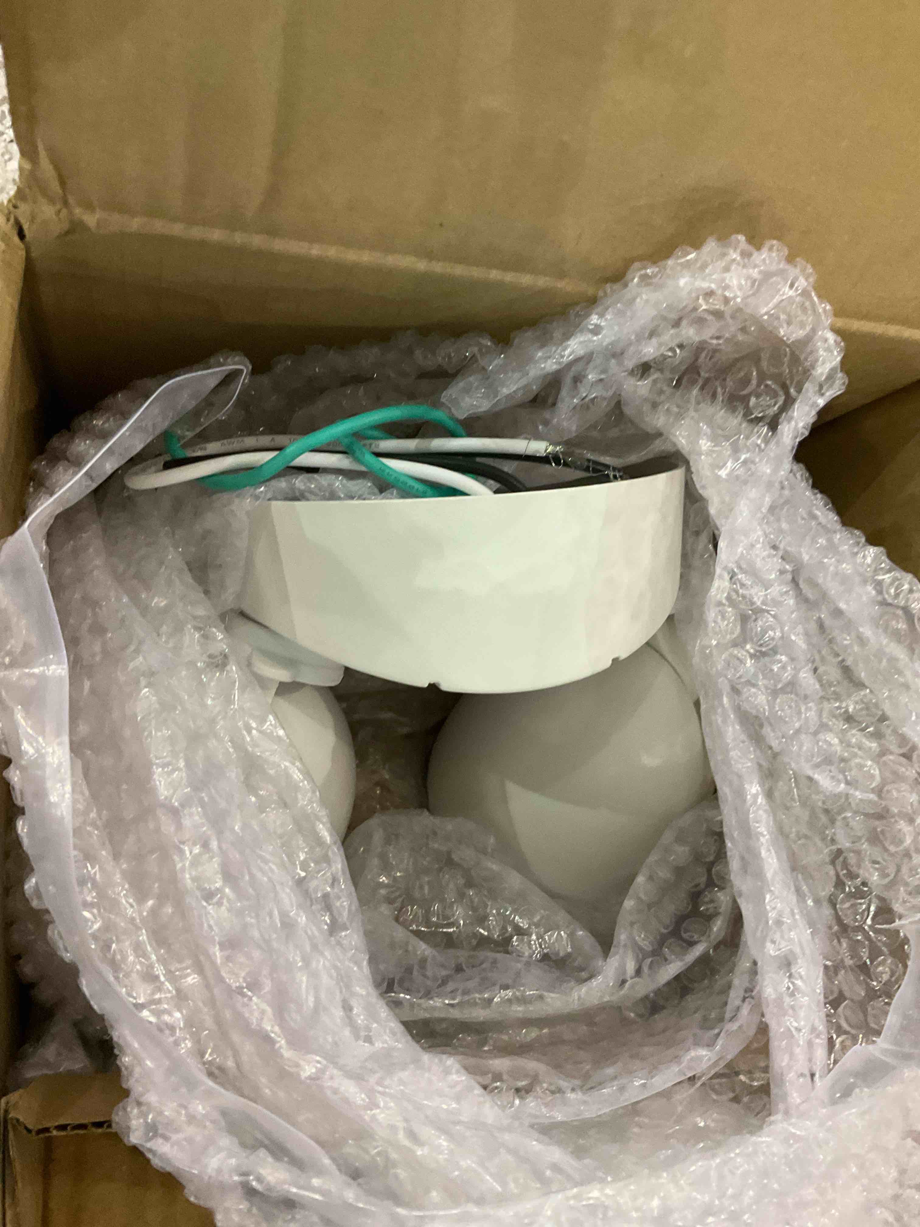 https://s3.amazonaws.com/lotting-images-prod/BargainHunt/EXS01343196_1710157603600.jpeg