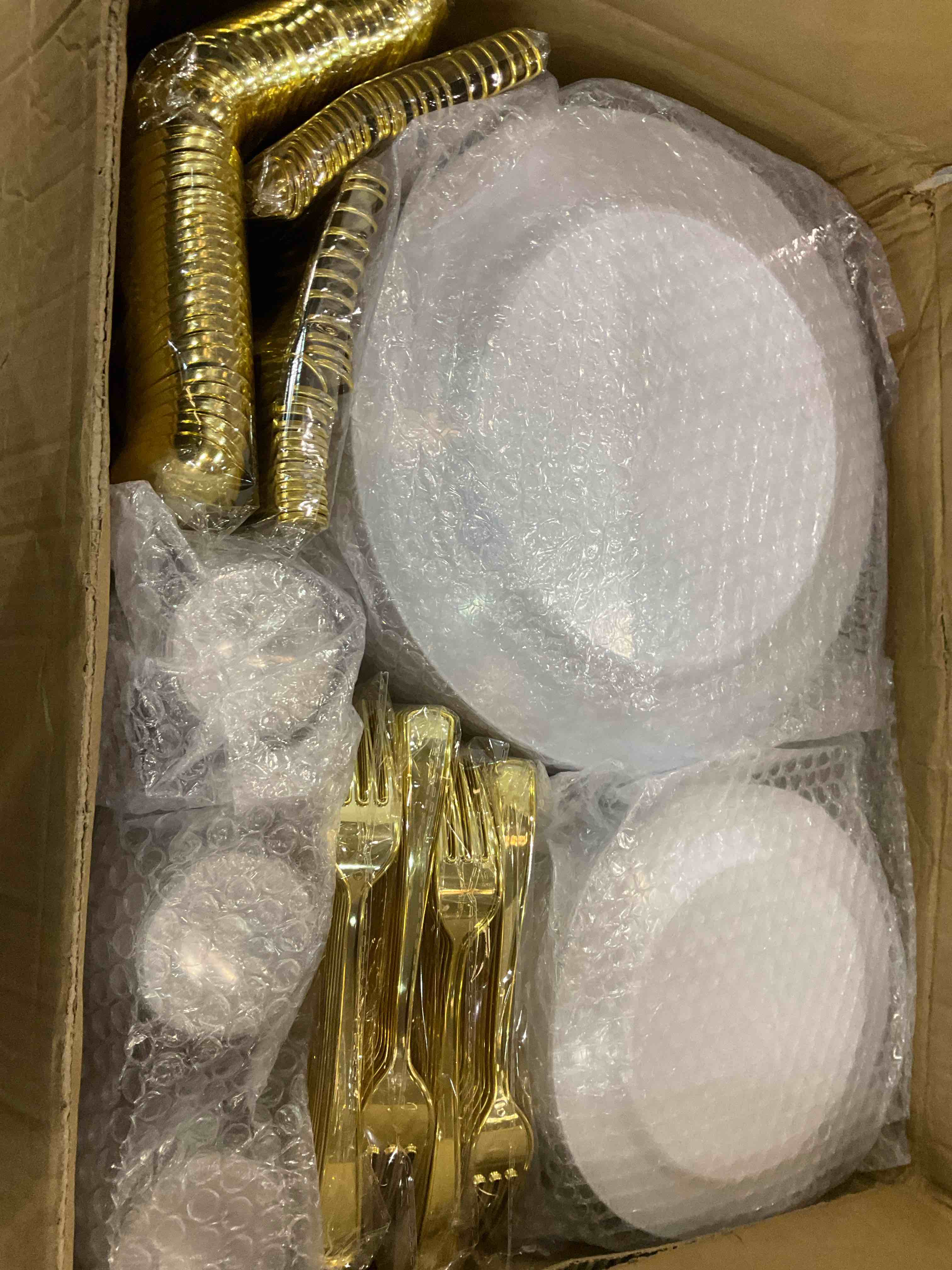 https://s3.amazonaws.com/lotting-images-prod/BargainHunt/EXS01343237_1710166196052.jpeg