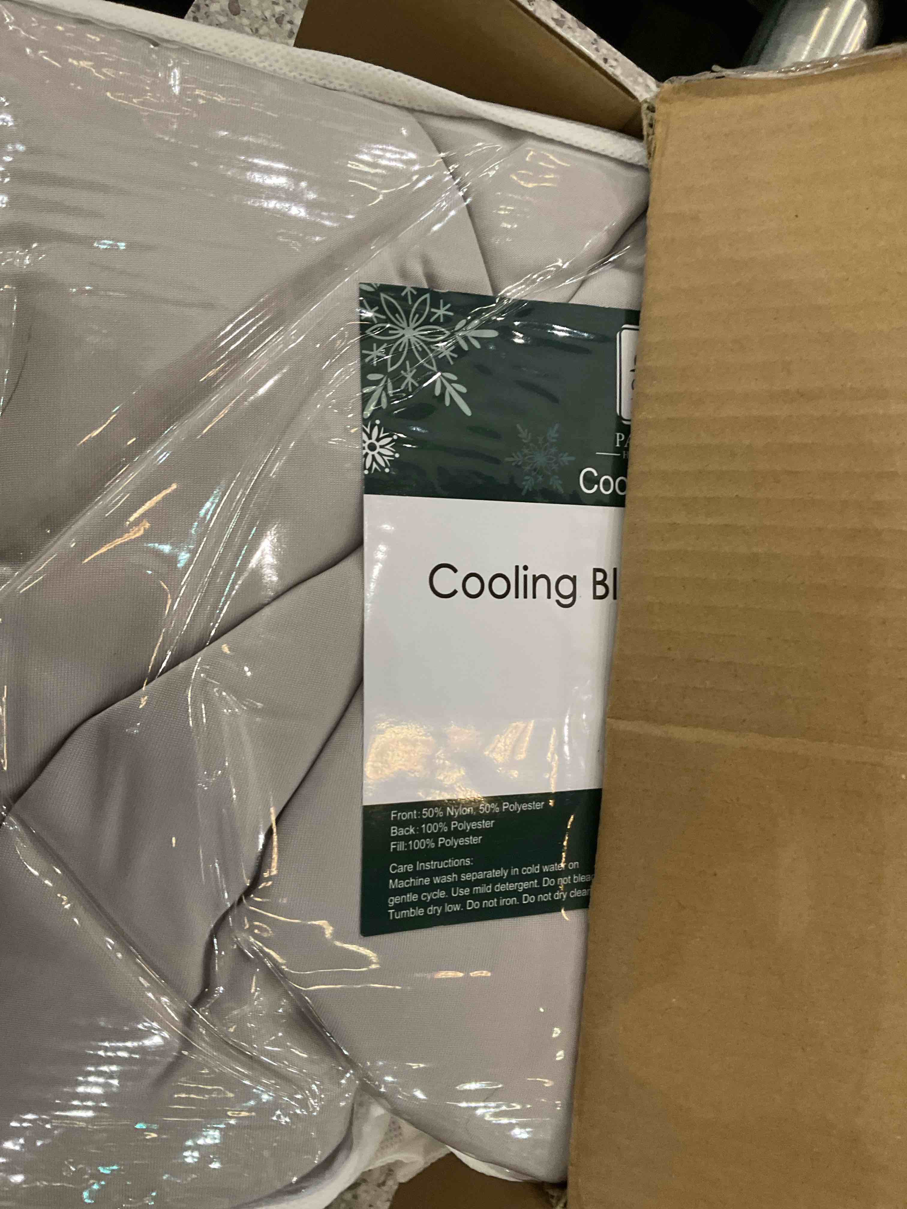 https://s3.amazonaws.com/lotting-images-prod/BargainHunt/EXS01343268_1710175627758.jpeg
