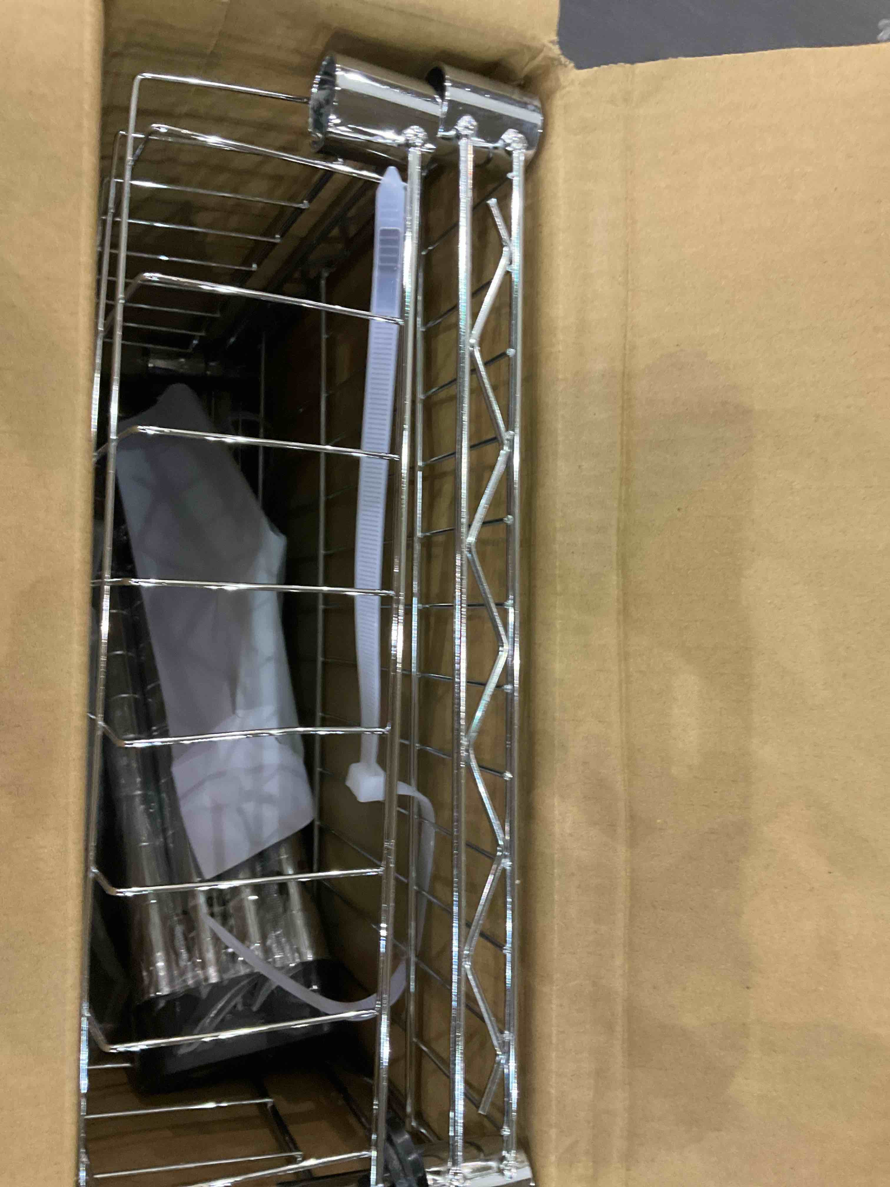 https://s3.amazonaws.com/lotting-images-prod/BargainHunt/EXS01343328_1710244549905.jpeg