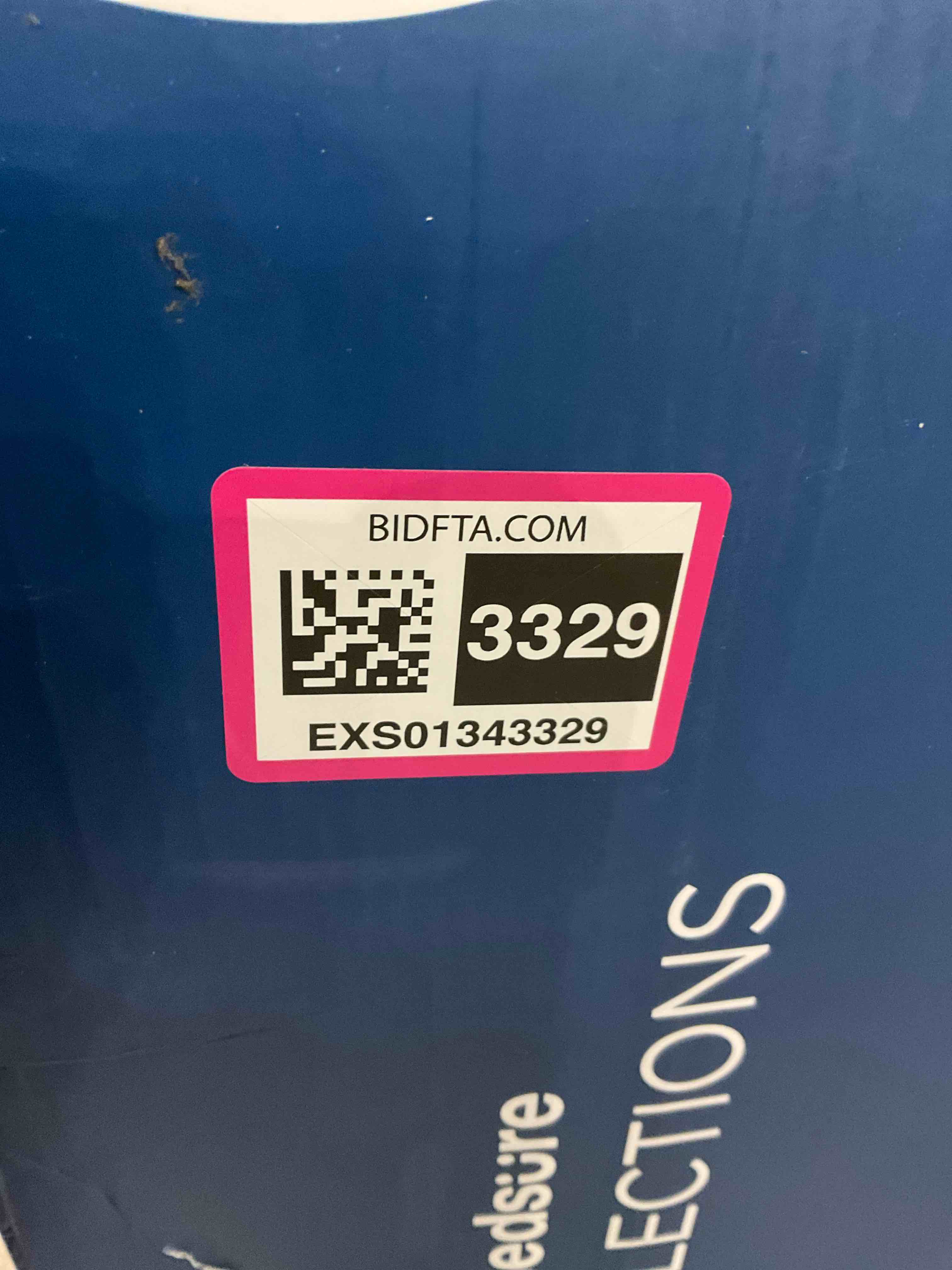 https://s3.amazonaws.com/lotting-images-prod/BargainHunt/EXS01343329_1710244732424.jpeg