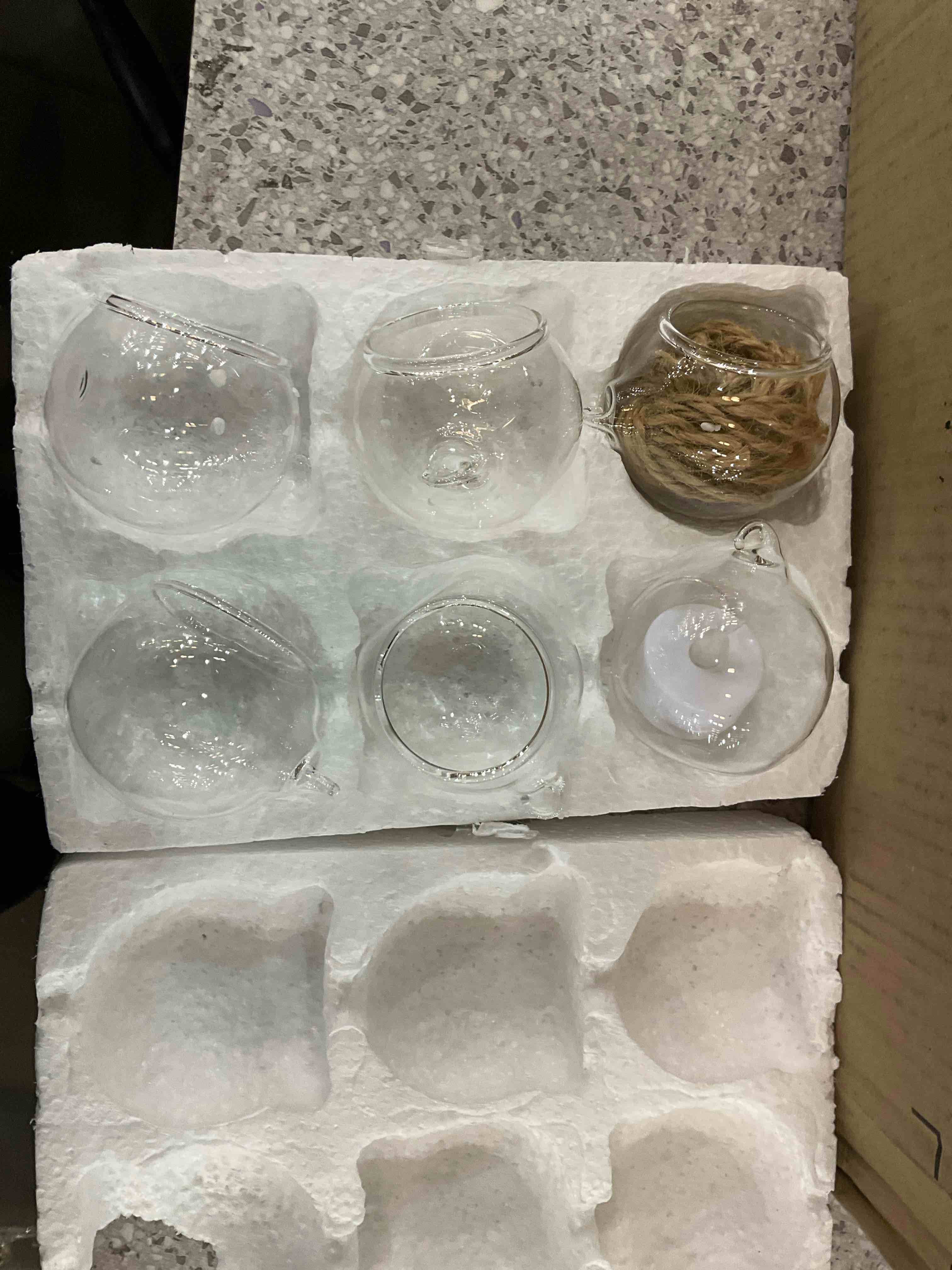 https://s3.amazonaws.com/lotting-images-prod/BargainHunt/EXS01343399_1710262799574.jpeg