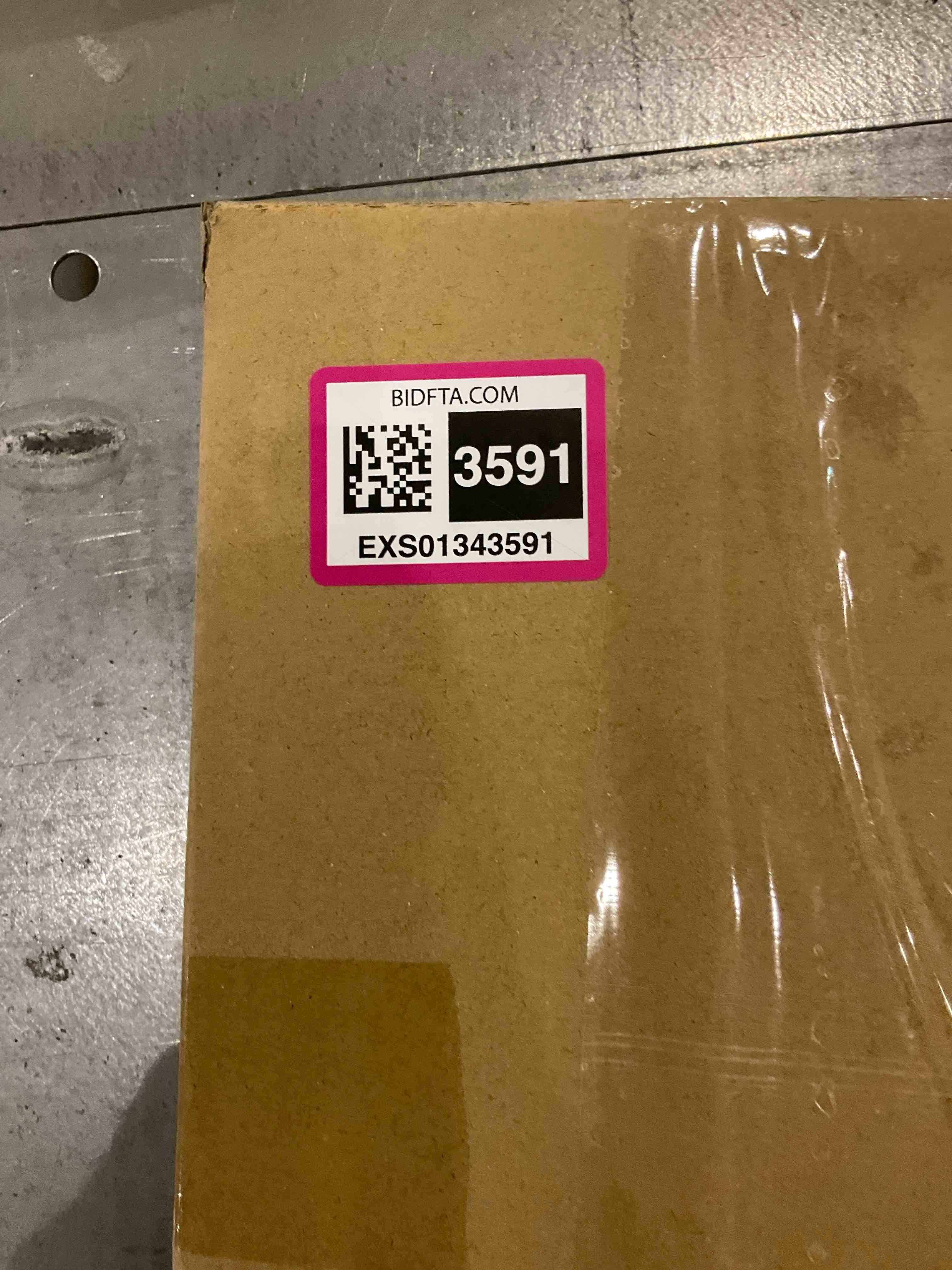 https://s3.amazonaws.com/lotting-images-prod/BargainHunt/EXS01343591_1710158044803.jpeg