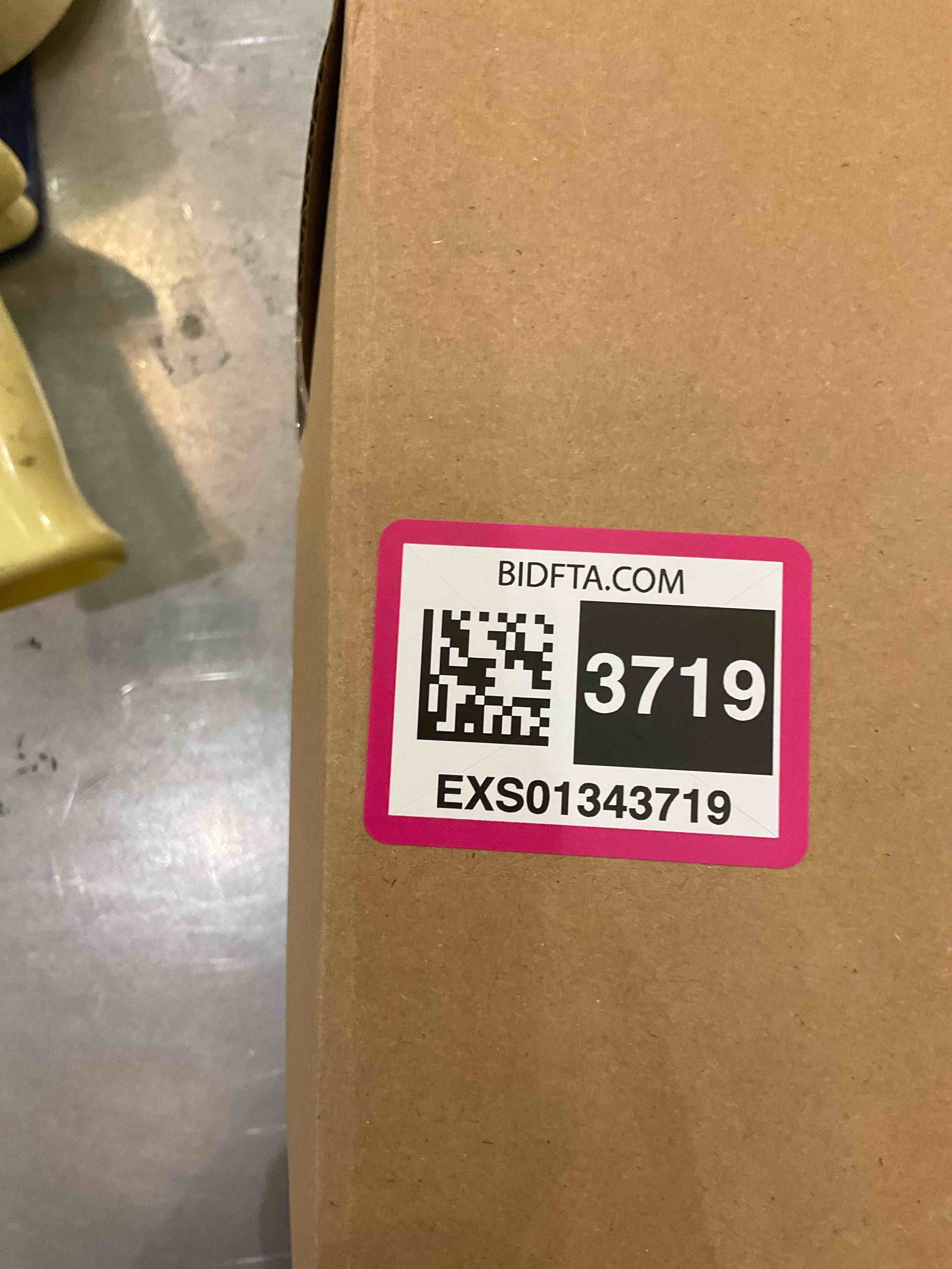 https://s3.amazonaws.com/lotting-images-prod/BargainHunt/EXS01343719_1710169434988.jpeg