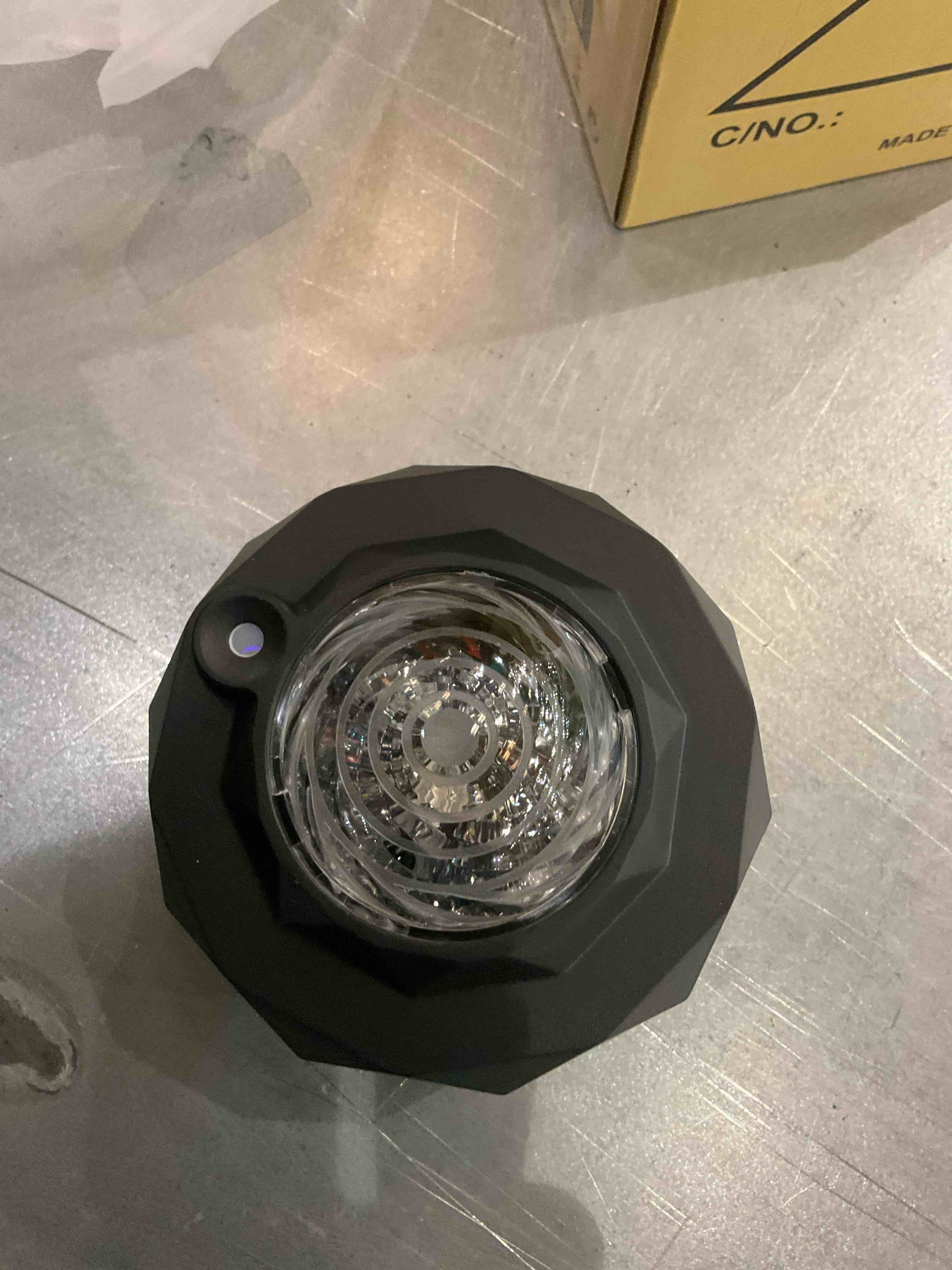 https://s3.amazonaws.com/lotting-images-prod/BargainHunt/EXS01343876_1710252344652.jpeg