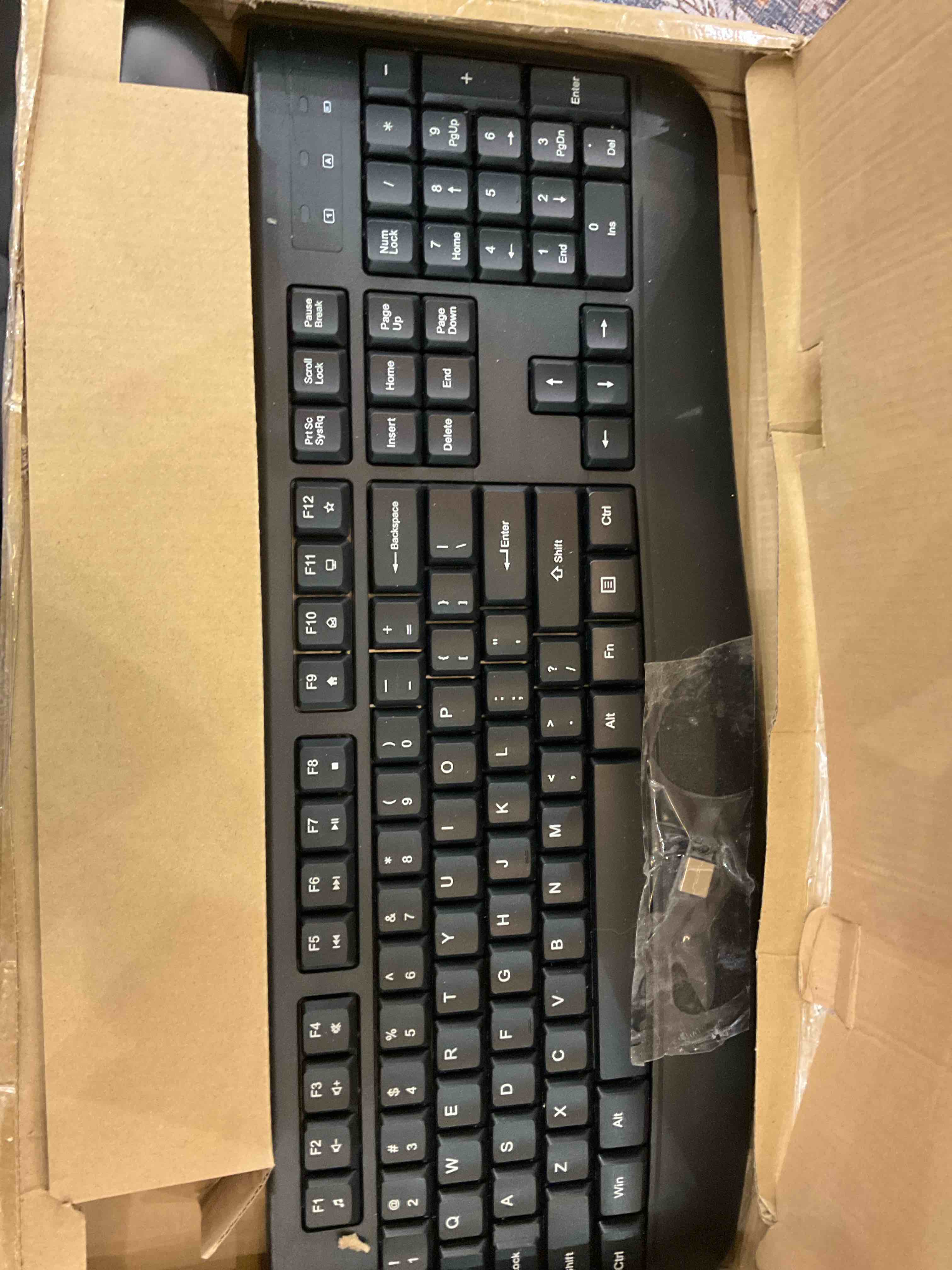 https://s3.amazonaws.com/lotting-images-prod/BargainHunt/EXS01344021_1711035688318.jpeg