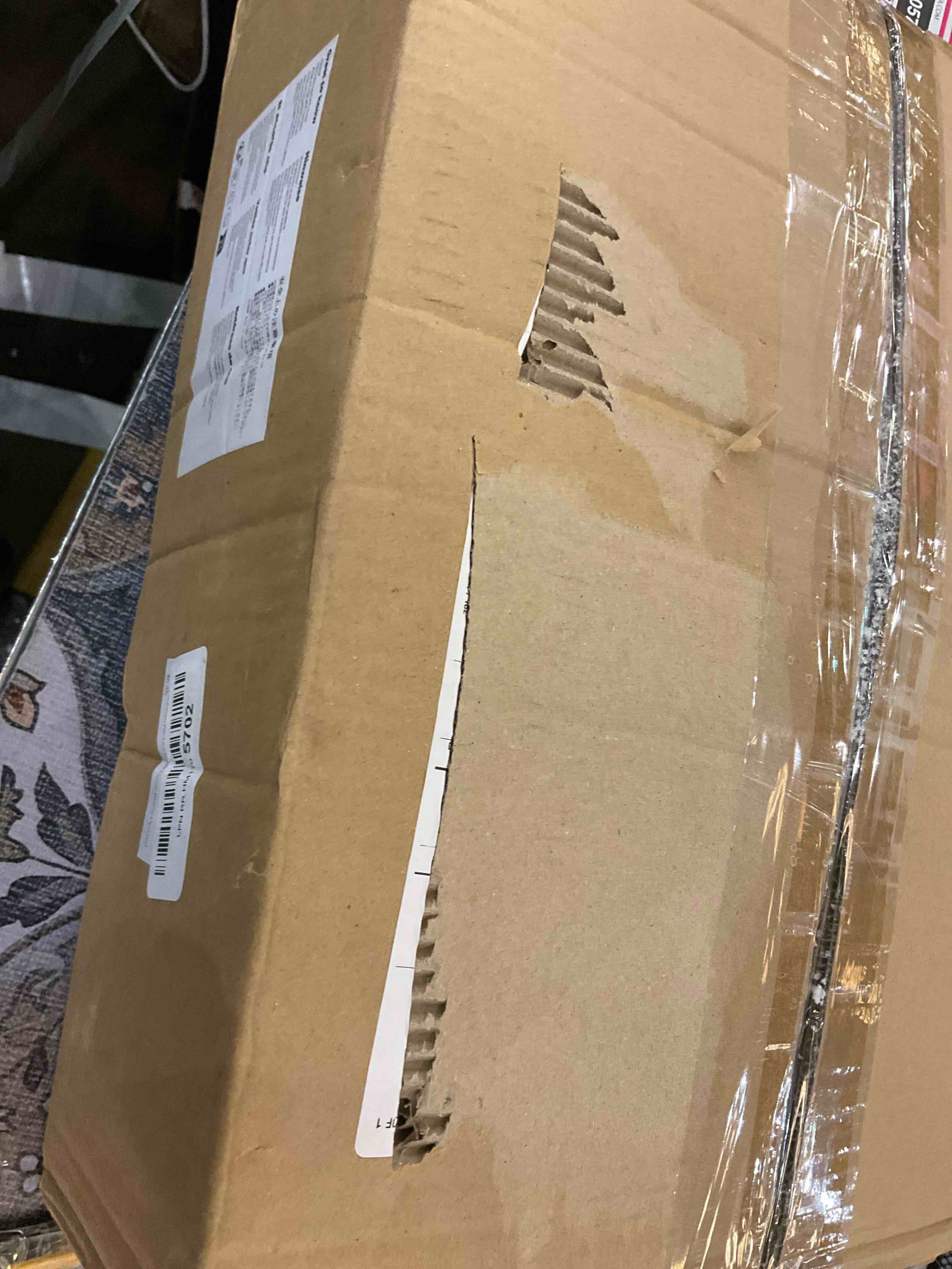 https://s3.amazonaws.com/lotting-images-prod/BargainHunt/EXS01344055_1711040864793.jpeg