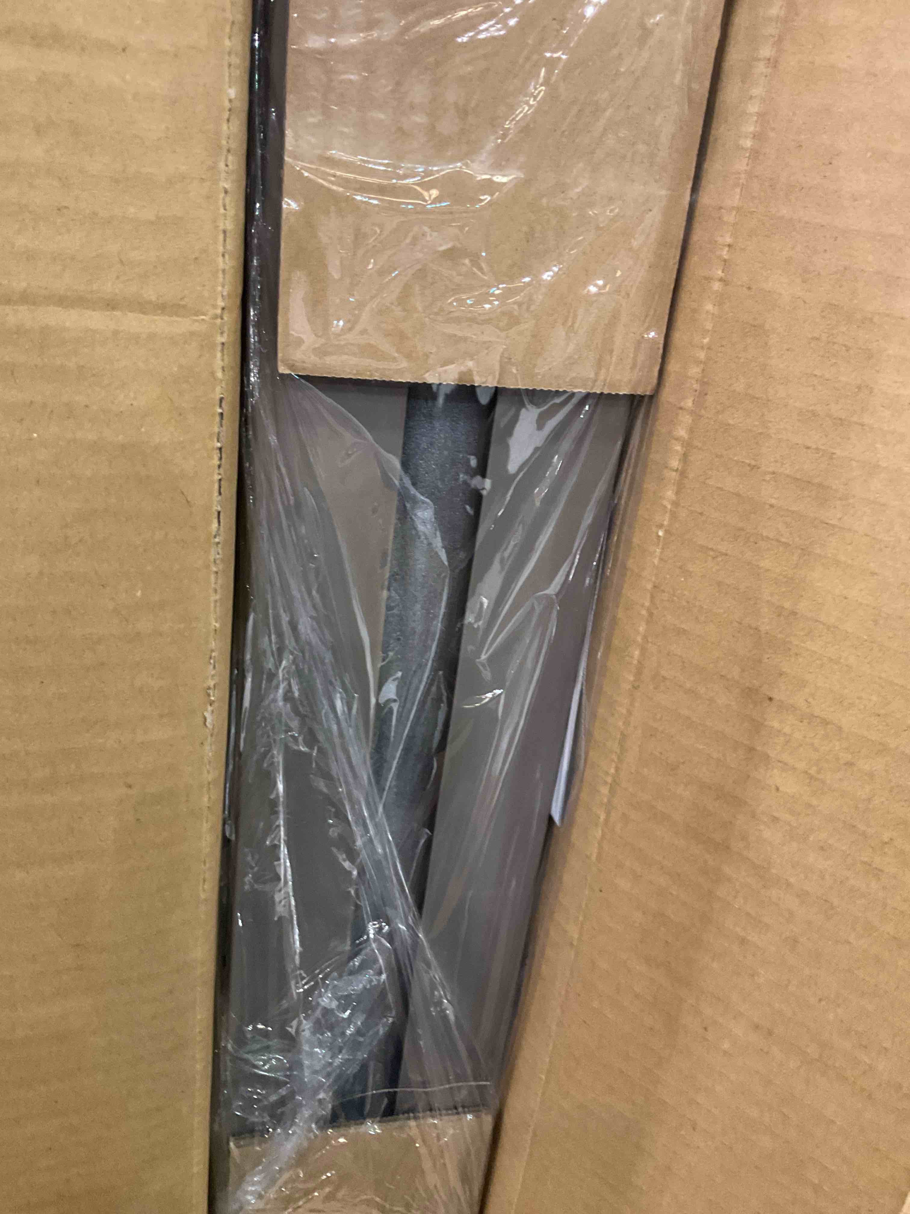 https://s3.amazonaws.com/lotting-images-prod/BargainHunt/EXS01344503_1711731653460.jpeg