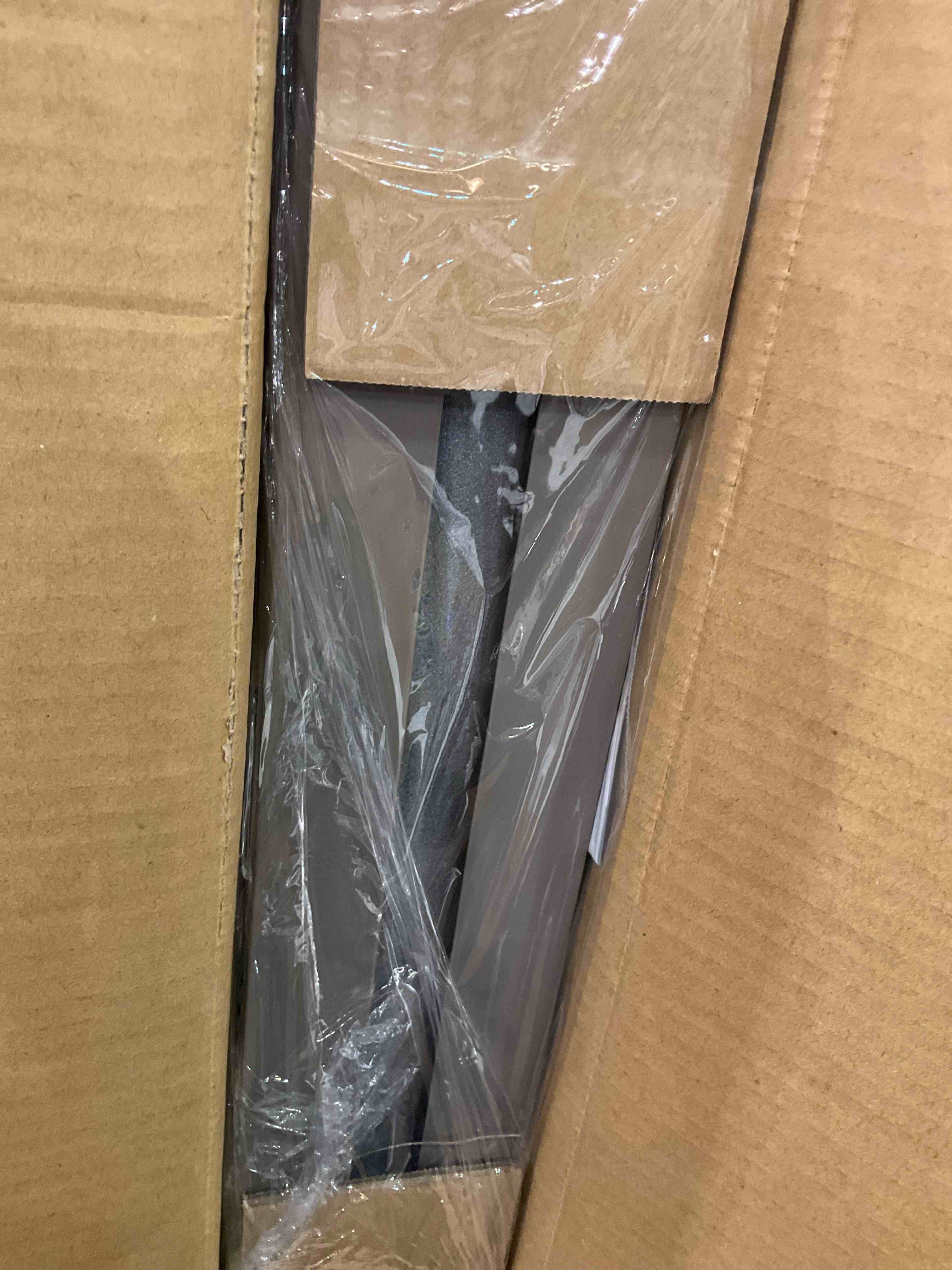 https://s3.amazonaws.com/lotting-images-prod/BargainHunt/EXS01344503_1711731655005.jpeg