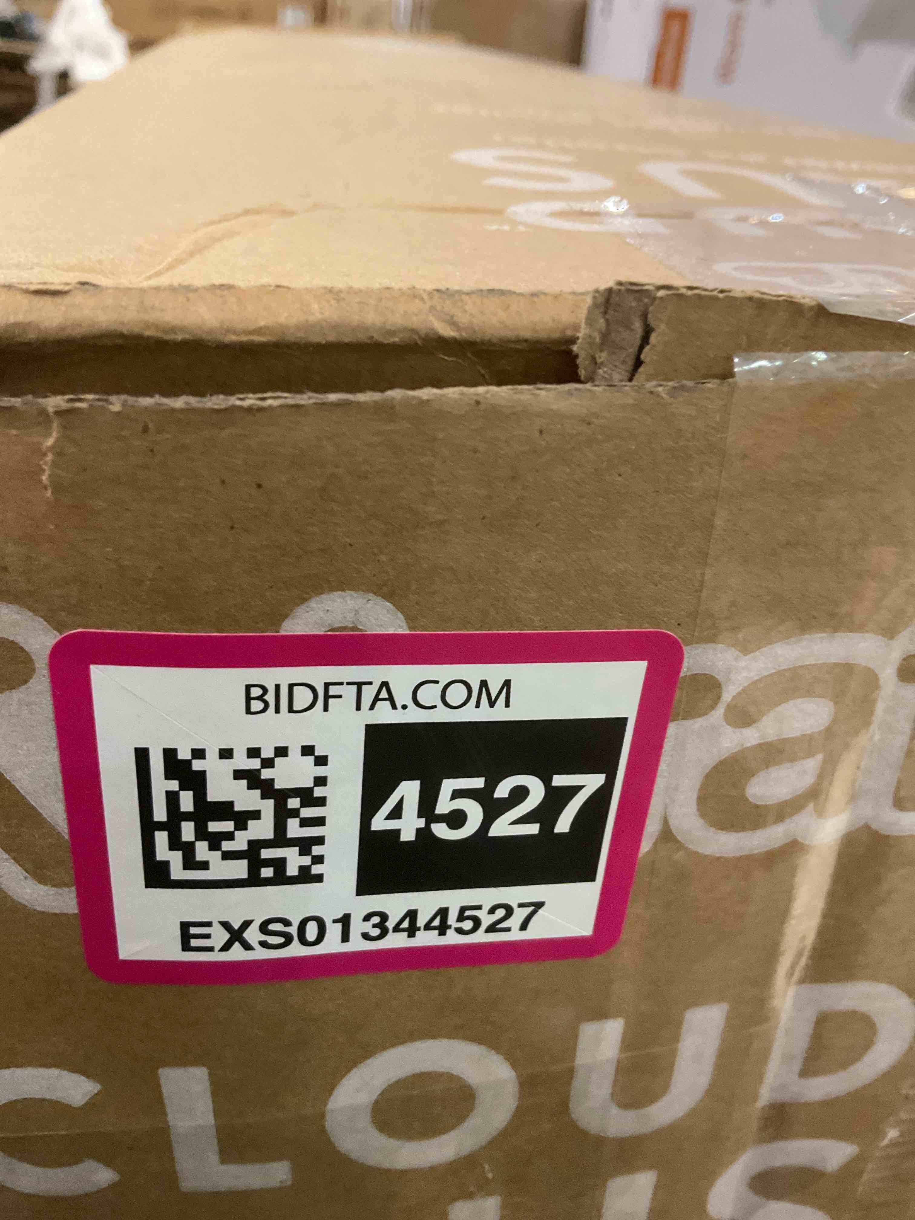 https://s3.amazonaws.com/lotting-images-prod/BargainHunt/EXS01344527_1711737549423.jpeg