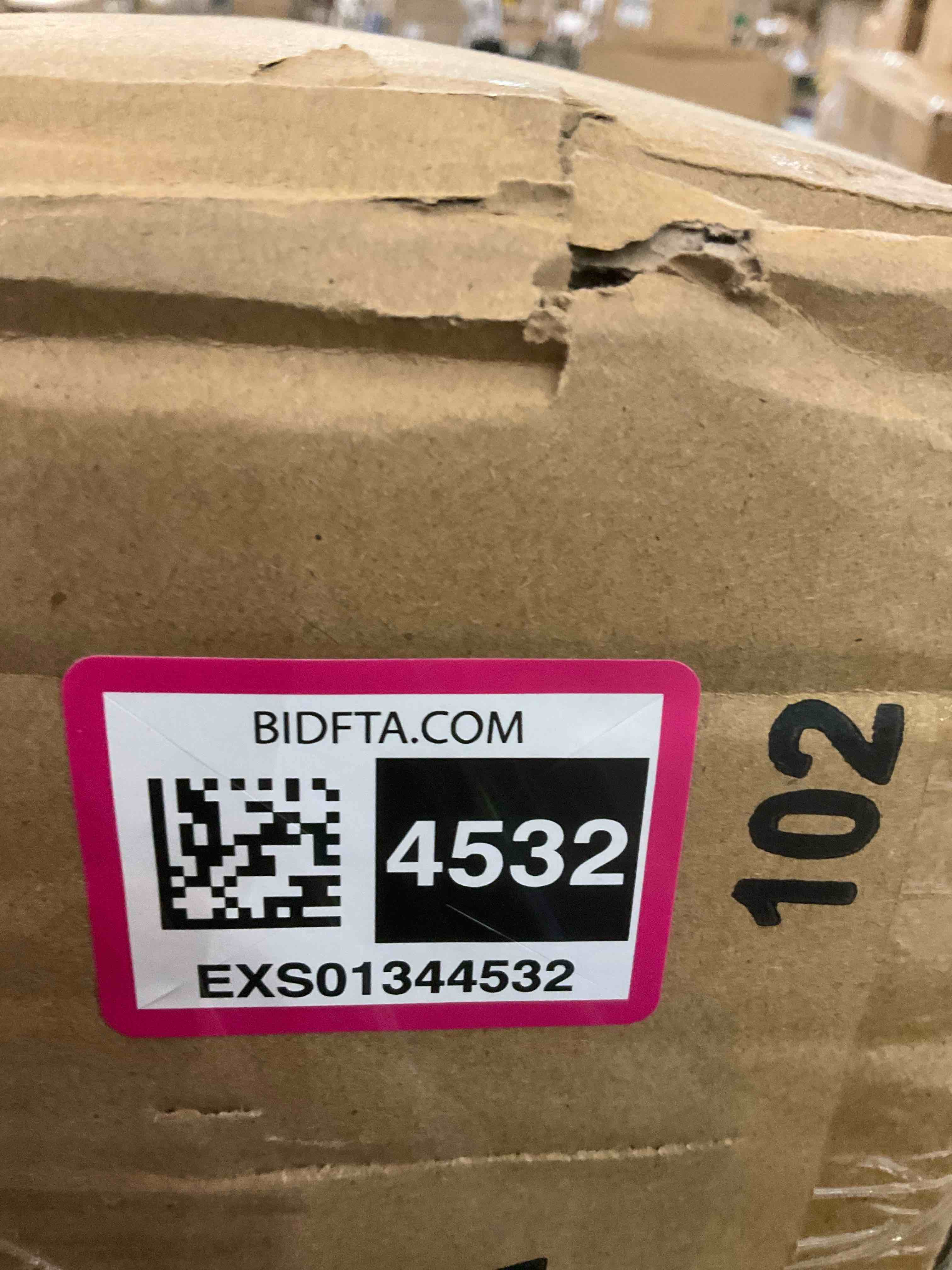 https://s3.amazonaws.com/lotting-images-prod/BargainHunt/EXS01344532_1711738349172.jpeg