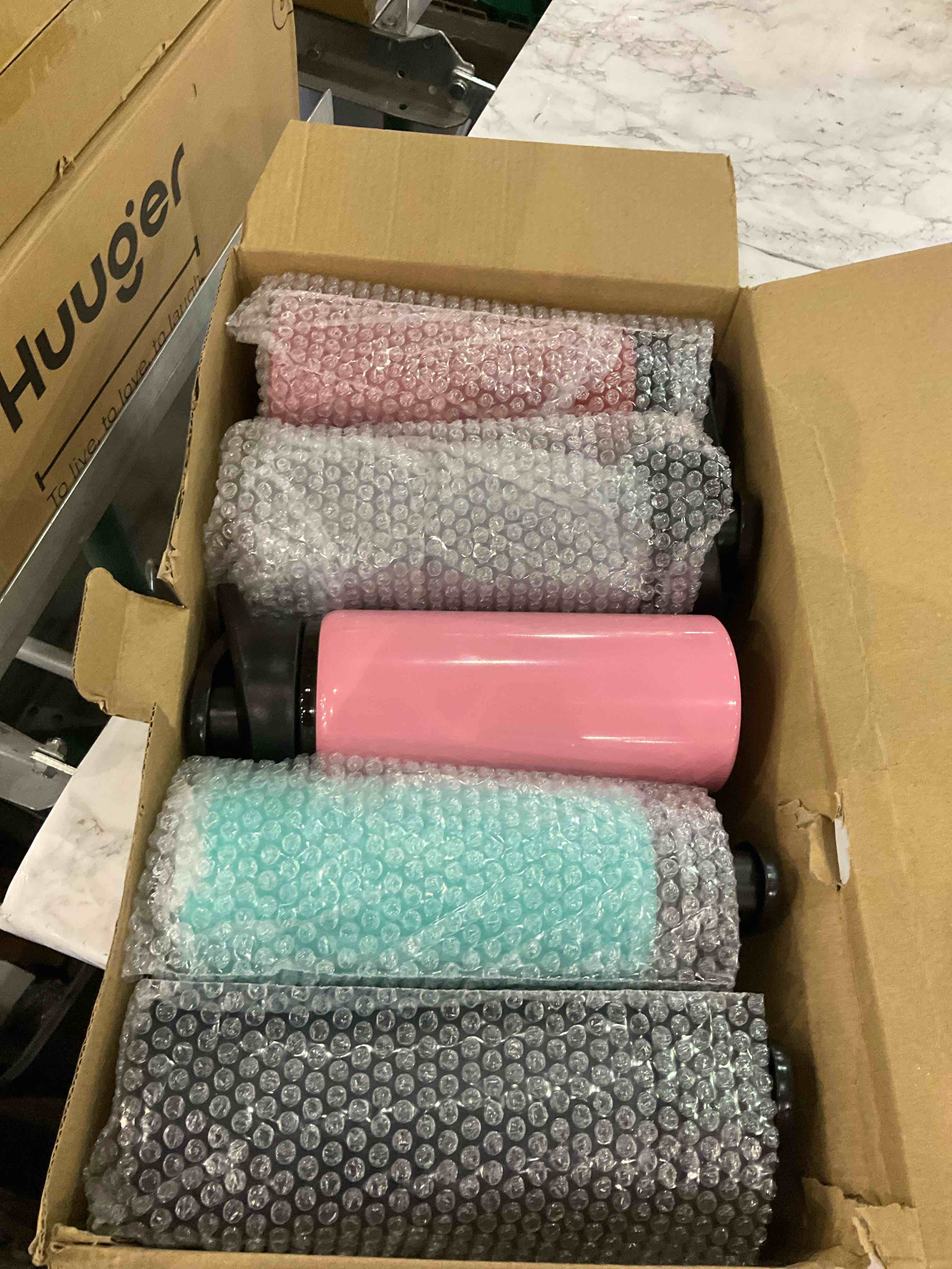 https://s3.amazonaws.com/lotting-images-prod/BargainHunt/EXS01344565_1711973401640.jpeg