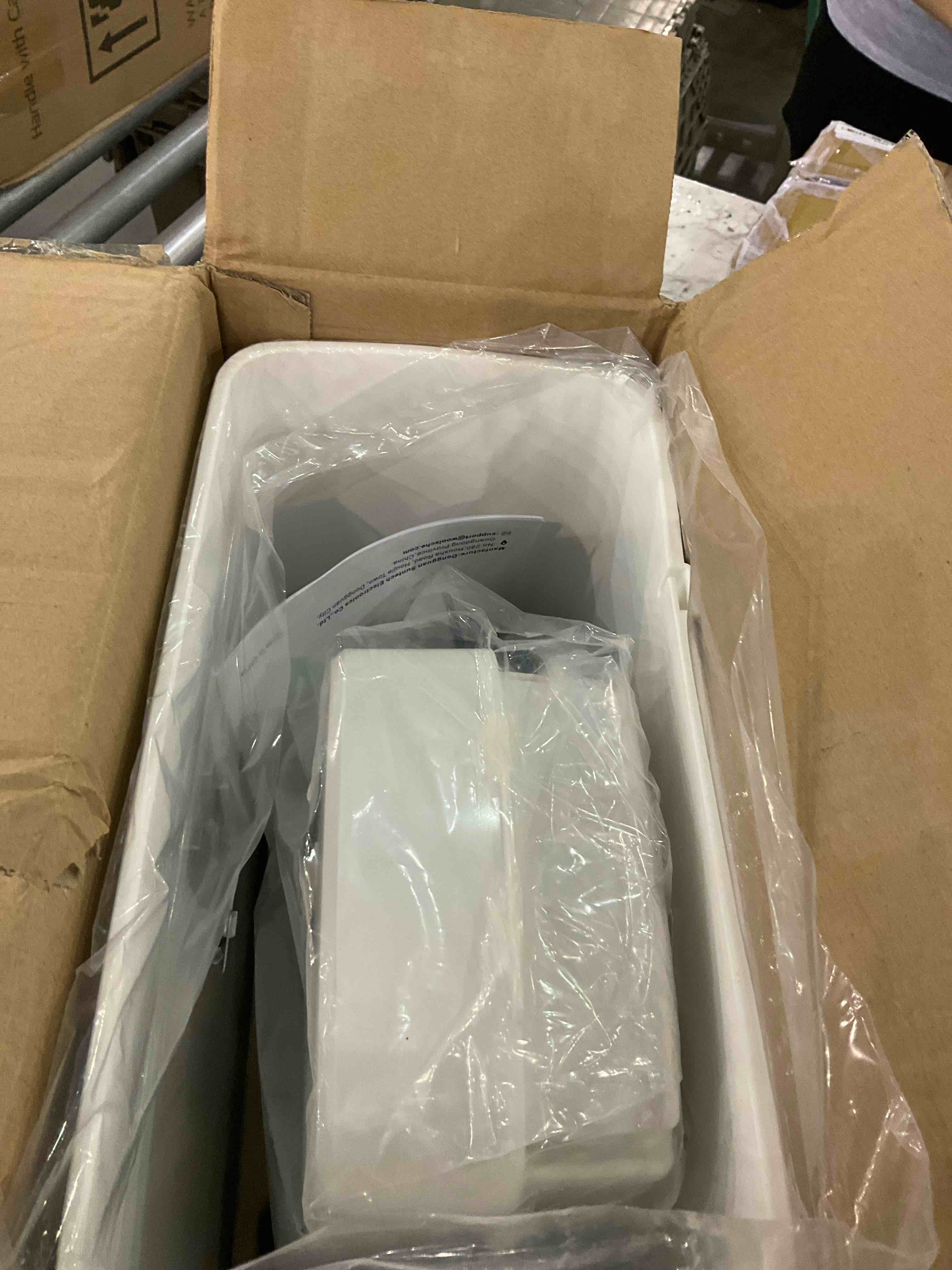 https://s3.amazonaws.com/lotting-images-prod/BargainHunt/EXS01344718_1712057837552.jpeg
