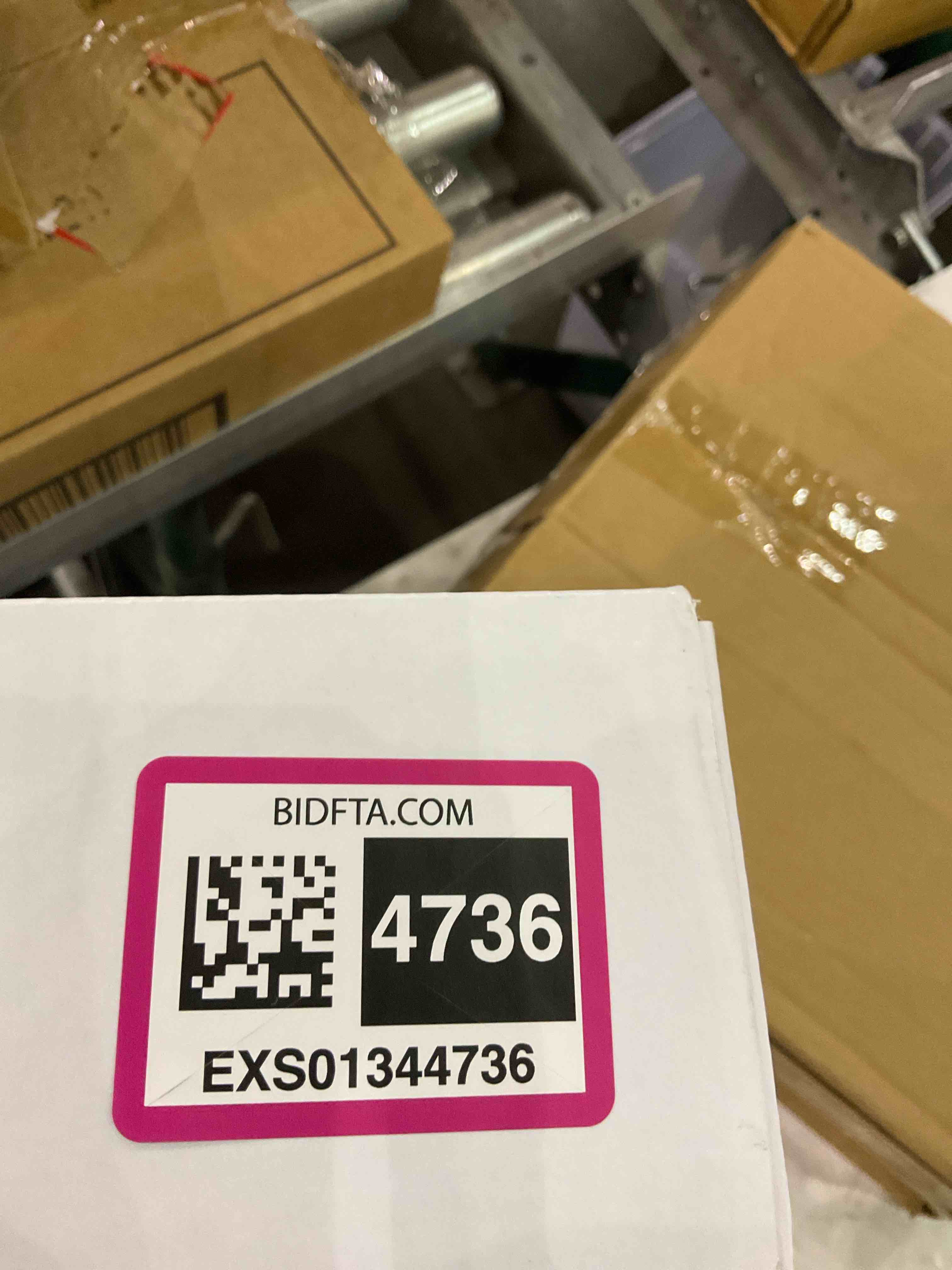 https://s3.amazonaws.com/lotting-images-prod/BargainHunt/EXS01344736_1712059858291.jpeg