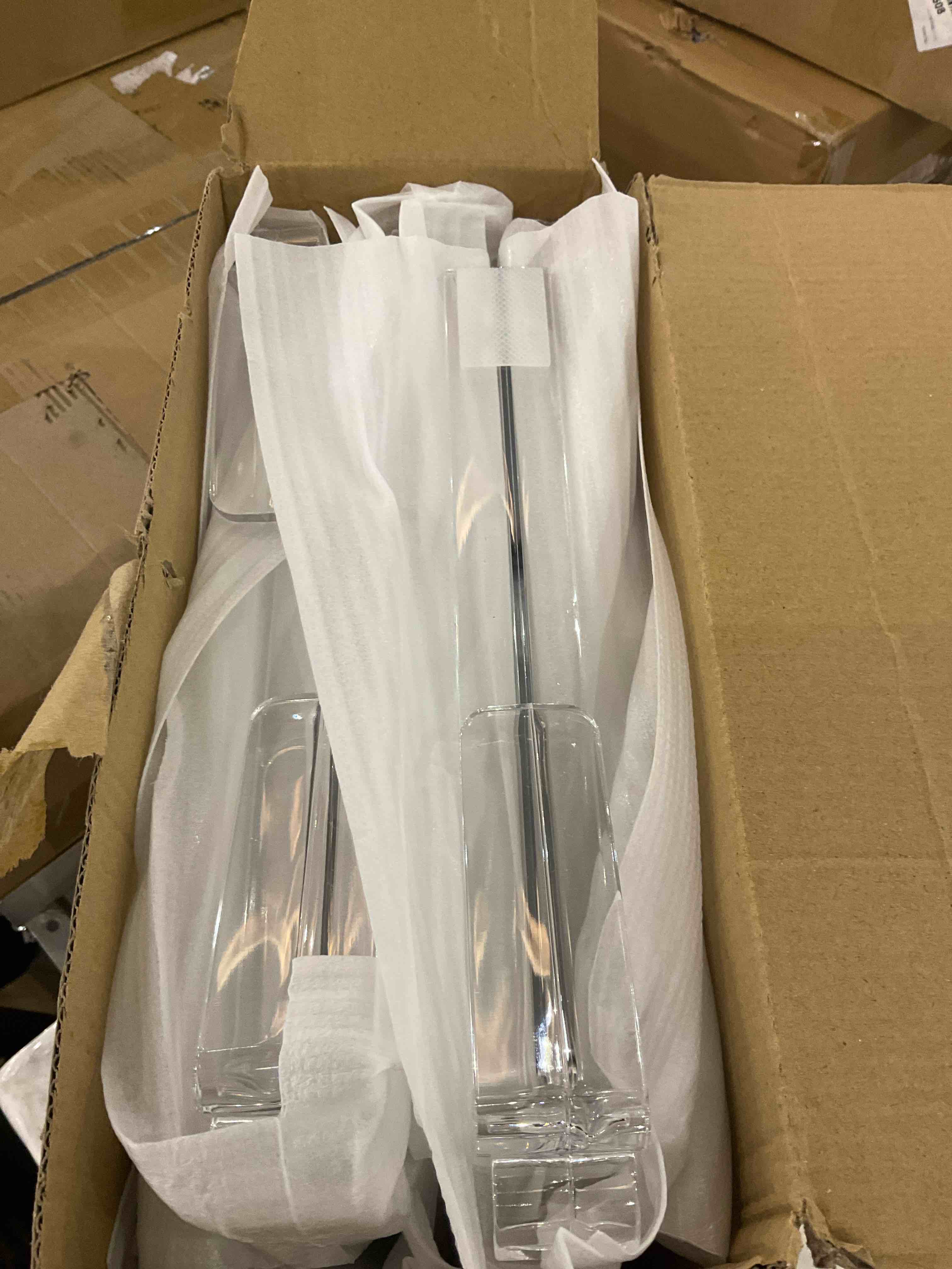 https://s3.amazonaws.com/lotting-images-prod/BargainHunt/EXS01344799_1712069338740.jpeg