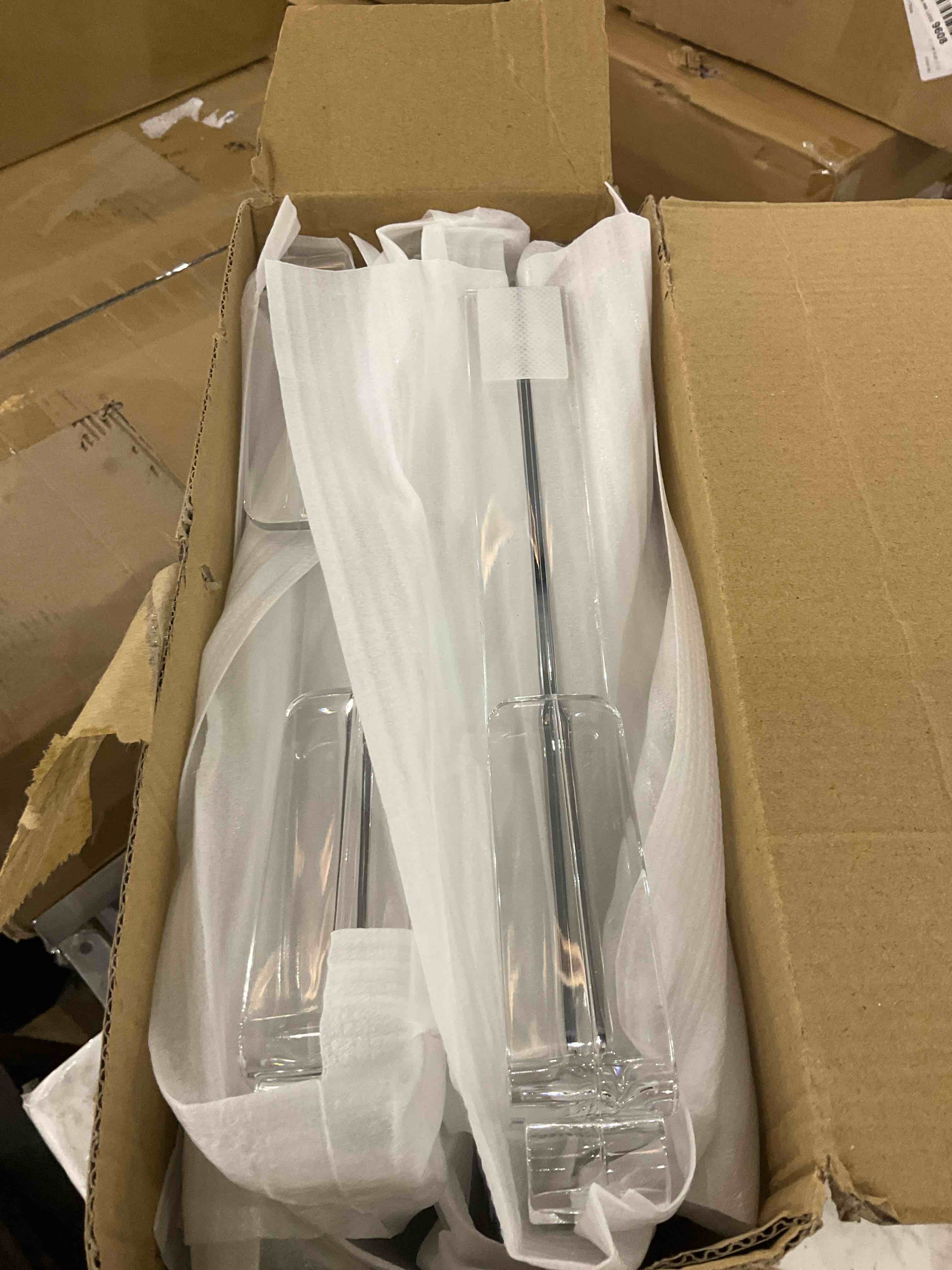 https://s3.amazonaws.com/lotting-images-prod/BargainHunt/EXS01344799_1712069341370.jpeg