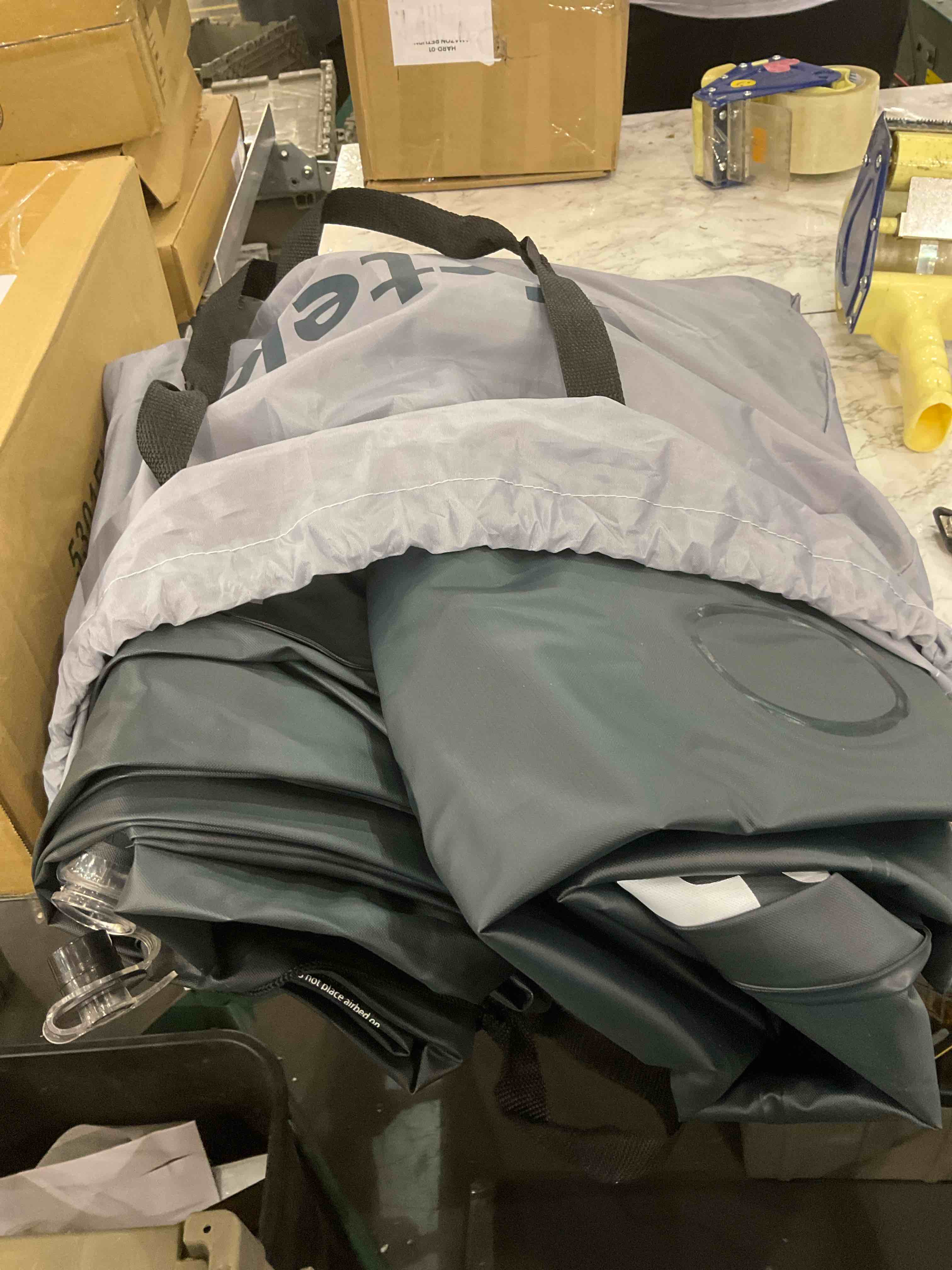https://s3.amazonaws.com/lotting-images-prod/BargainHunt/EXS01344802_1712069839119.jpeg