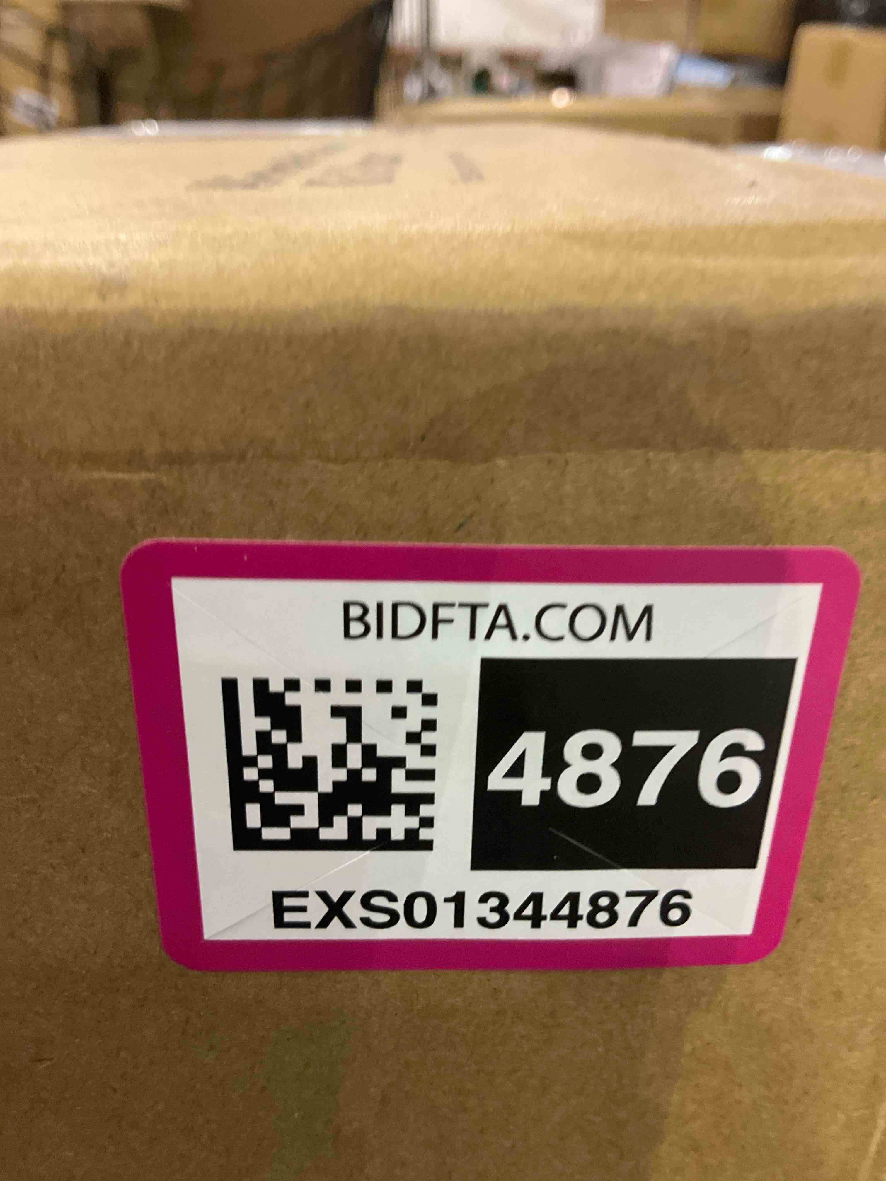 https://s3.amazonaws.com/lotting-images-prod/BargainHunt/EXS01344876_1712146440693.jpeg